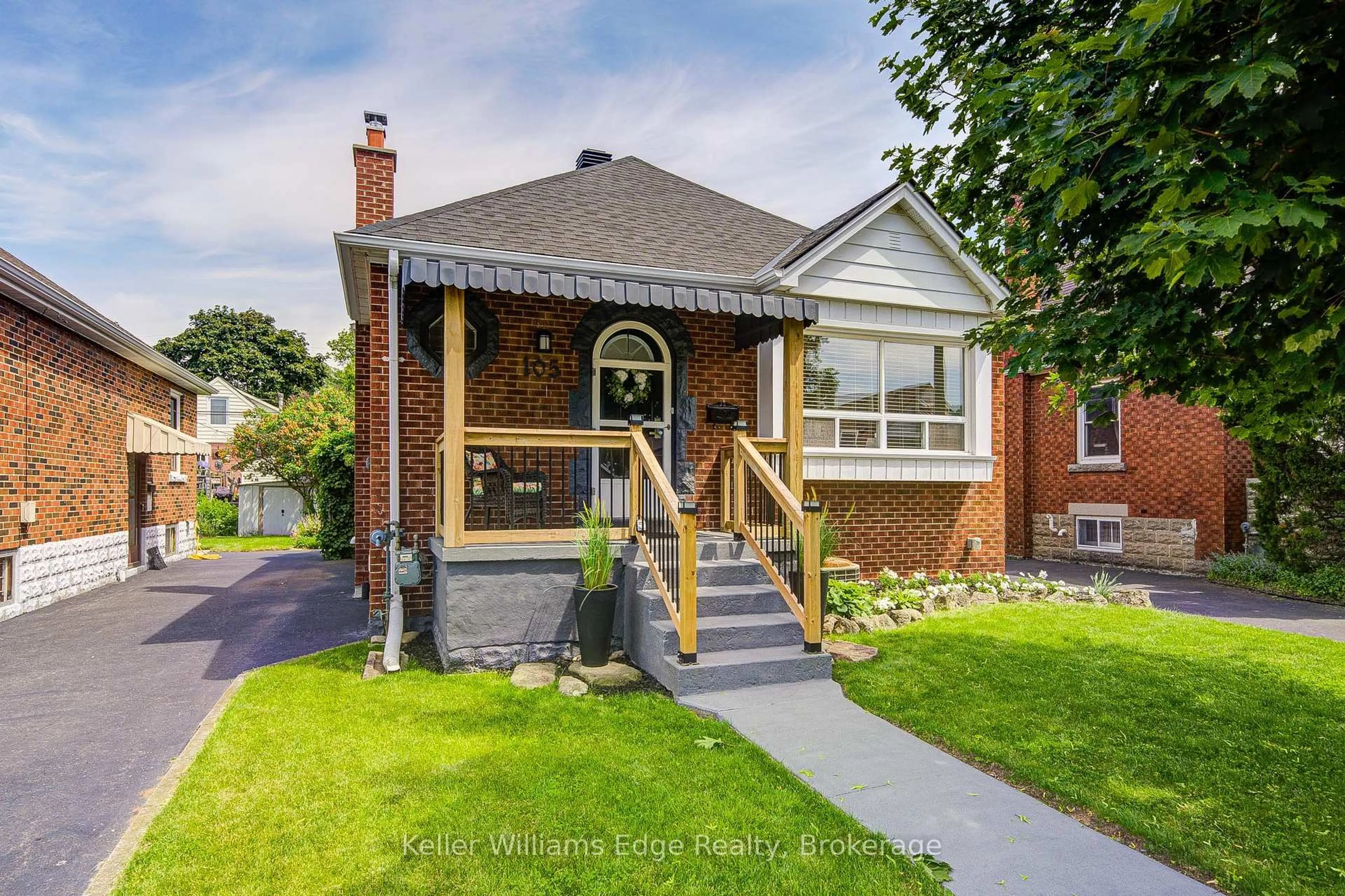 Home with brick exterior material, street for 105 Weir St, Hamilton Ontario L8K 3A8