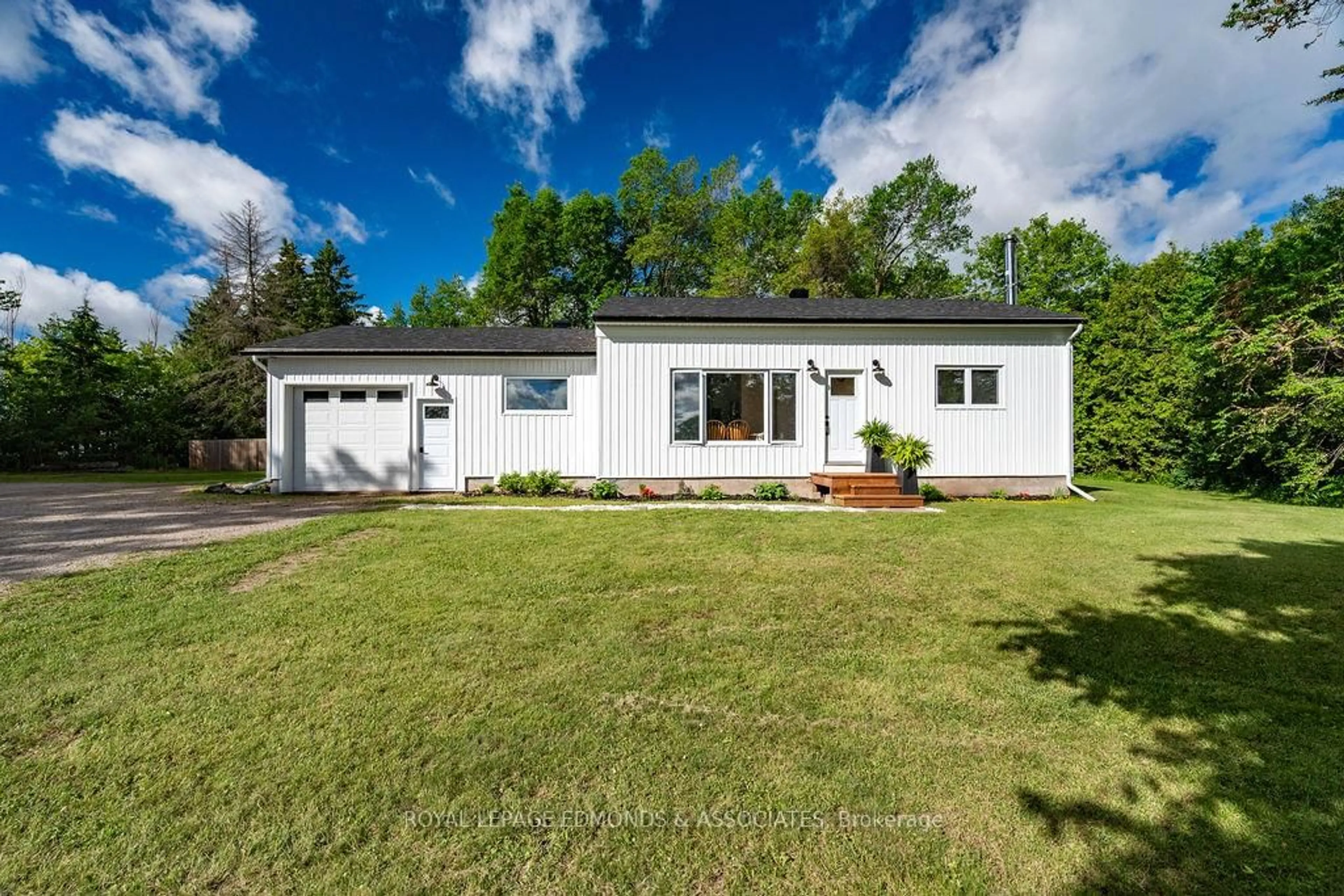 Unknown for 18115 Highway 17 Highway, Cobden Ontario K0J 1K0