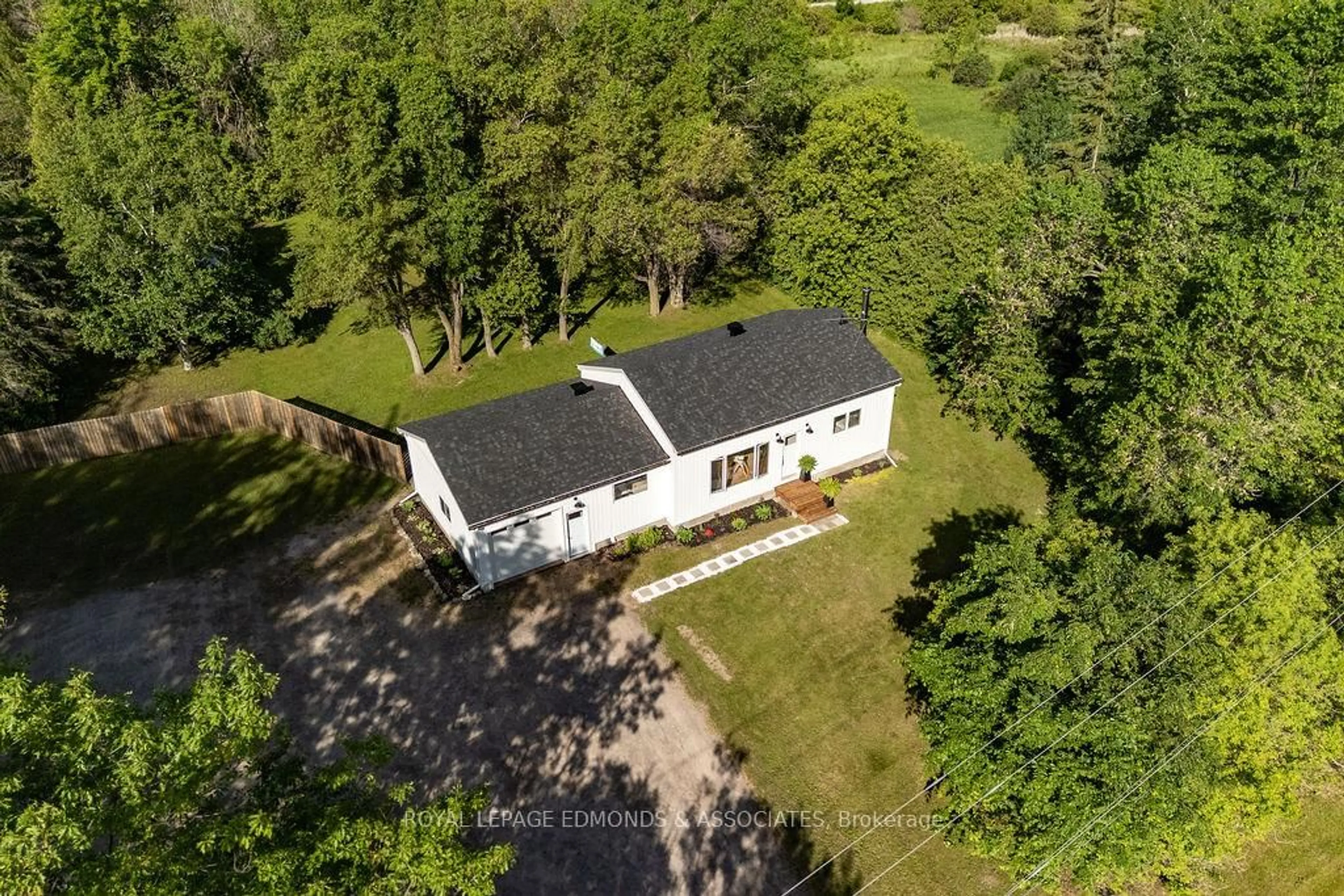 A pic from outside/outdoor area/front of a property/back of a property/a pic from drone, building for 18115 Highway 17 Highway, Cobden Ontario K0J 1K0