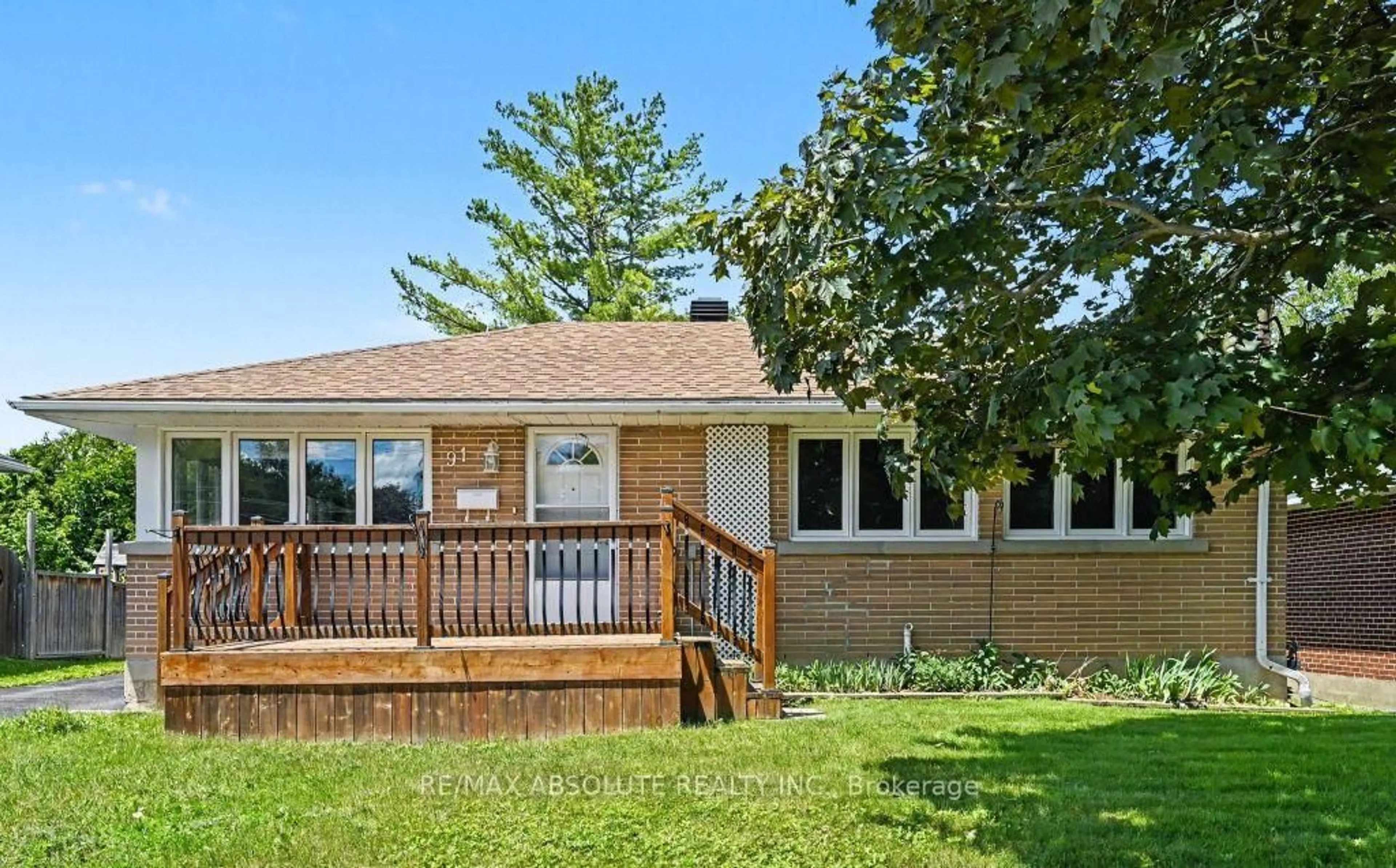 Home with vinyl exterior material, unknown for 91 John St, Arnprior Ontario K7S 2R1
