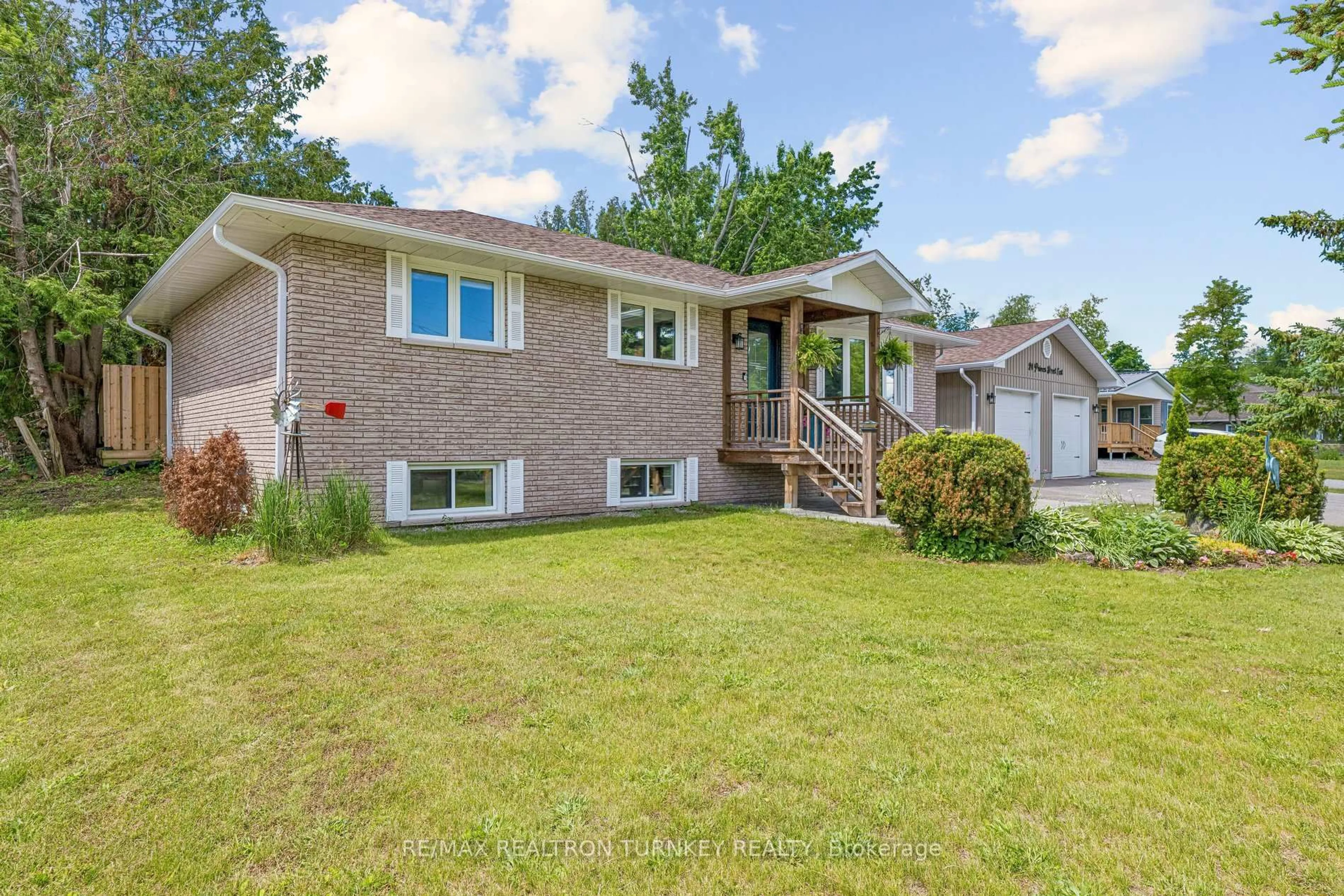 Unknown for 24 Princes' St, Kawartha Lakes Ontario K0M 1N0