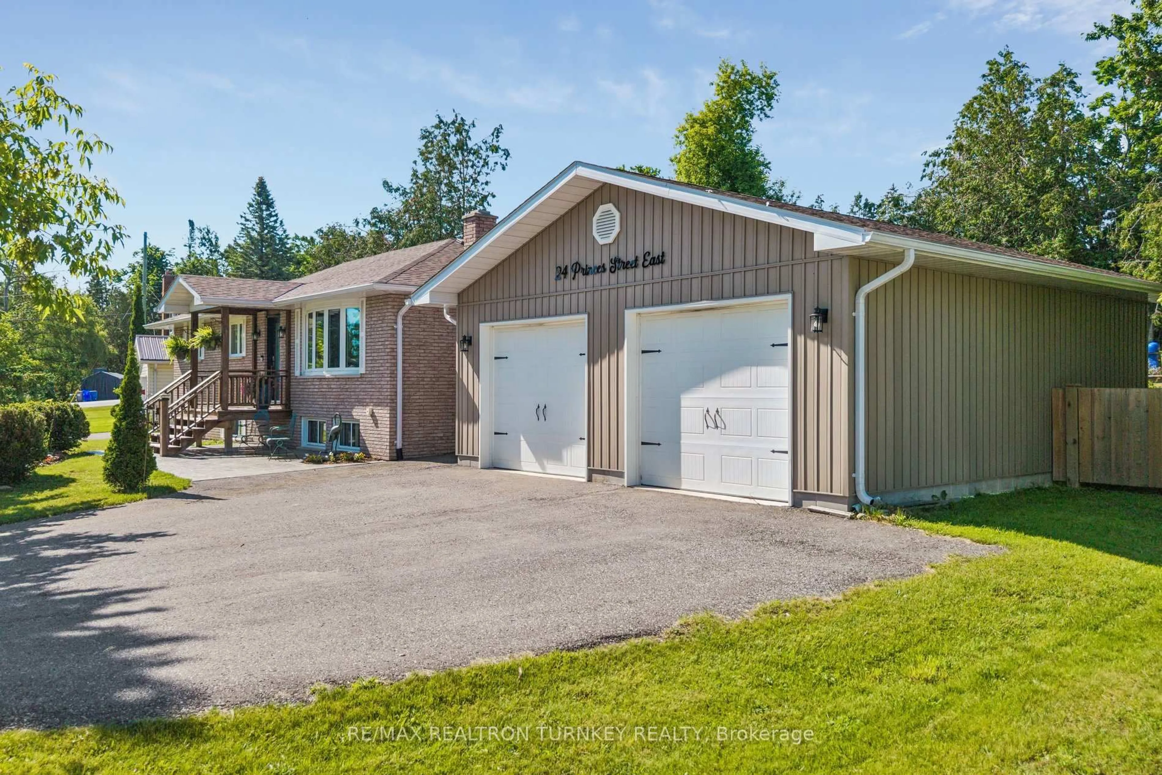 Indoor garage for 24 Princes' St, Kawartha Lakes Ontario K0M 1N0