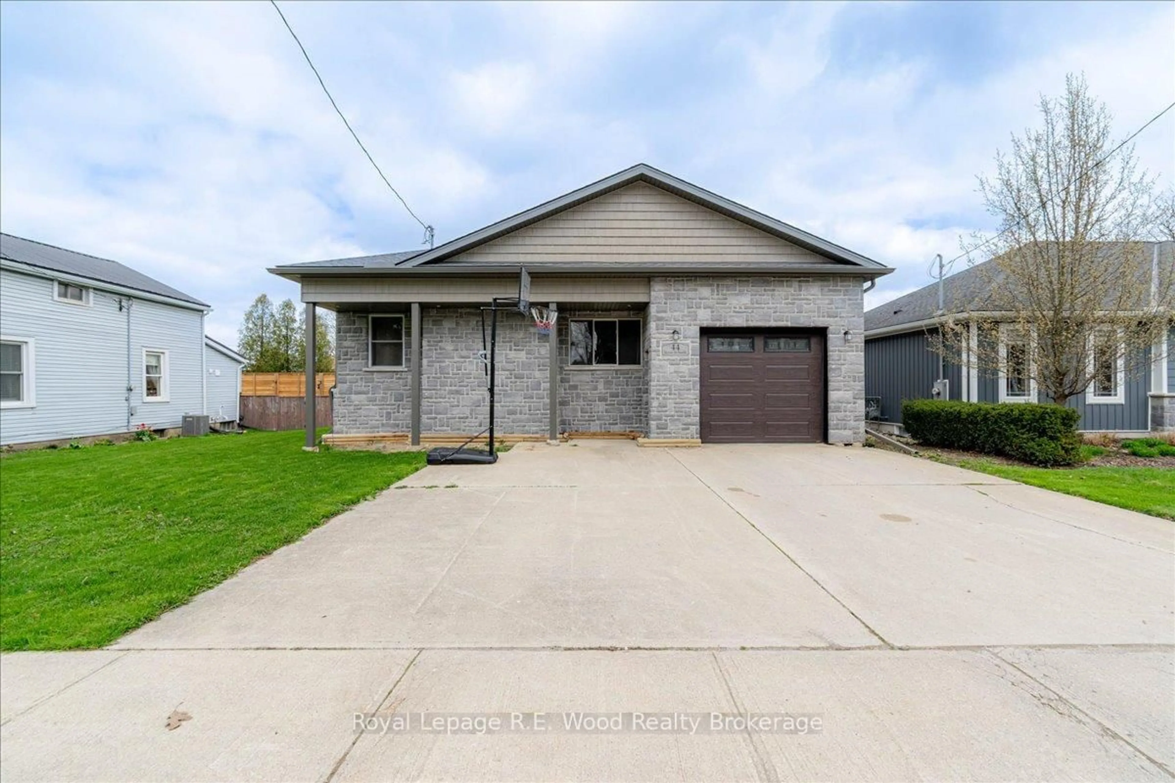 Home with brick exterior material, street for 44 Stover St, Norwich Ontario N0J 1P0