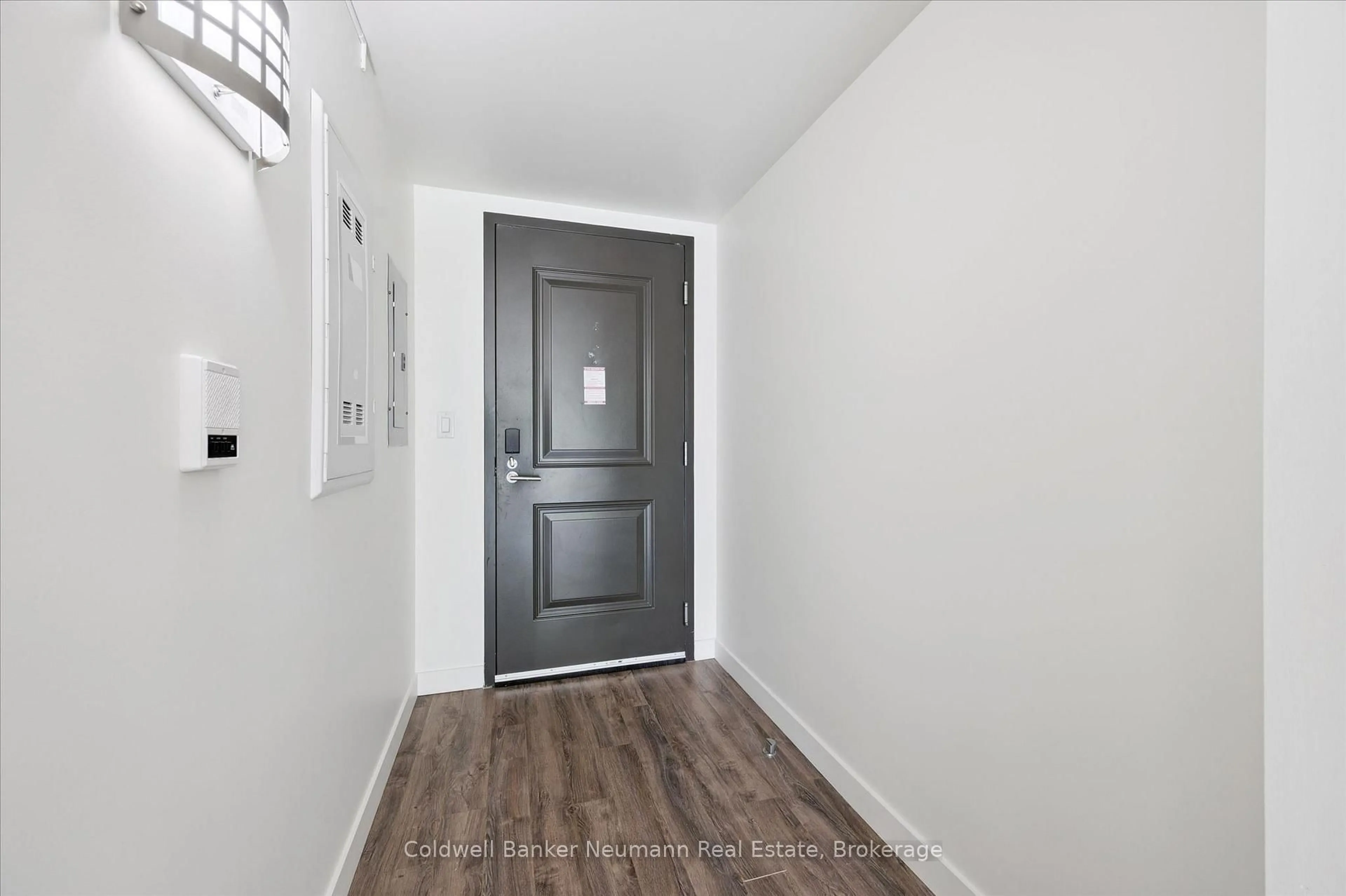 Indoor entryway for 1219 Gordon St #306, Guelph Ontario N1L 0M9