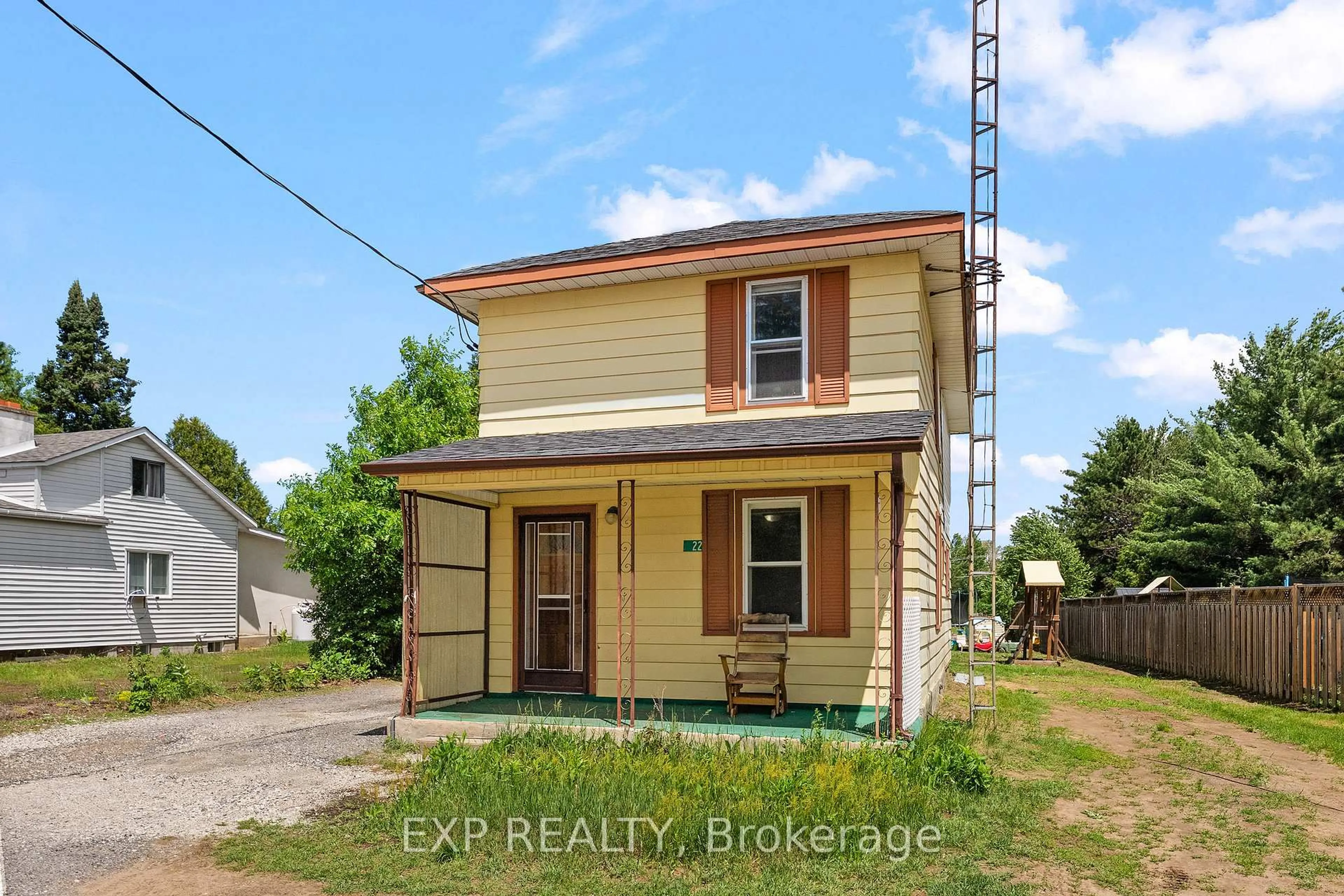 A pic from outside/outdoor area/front of a property/back of a property/a pic from drone, building for 22 Lane St, Barry's Bay Ontario K0J 1B0