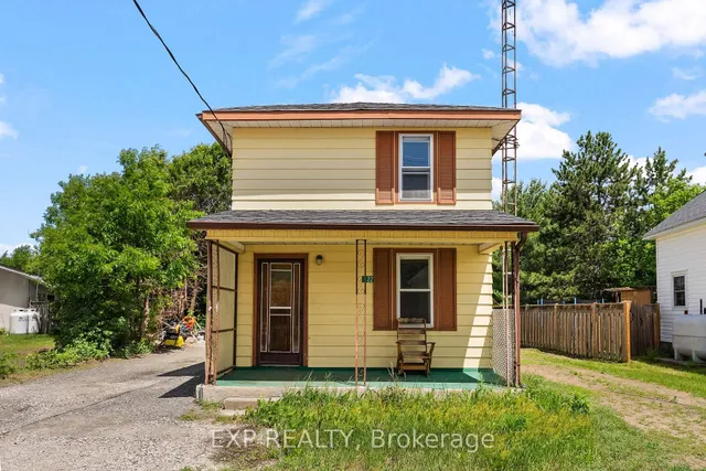 22 Lane St, Barry's Bay 2