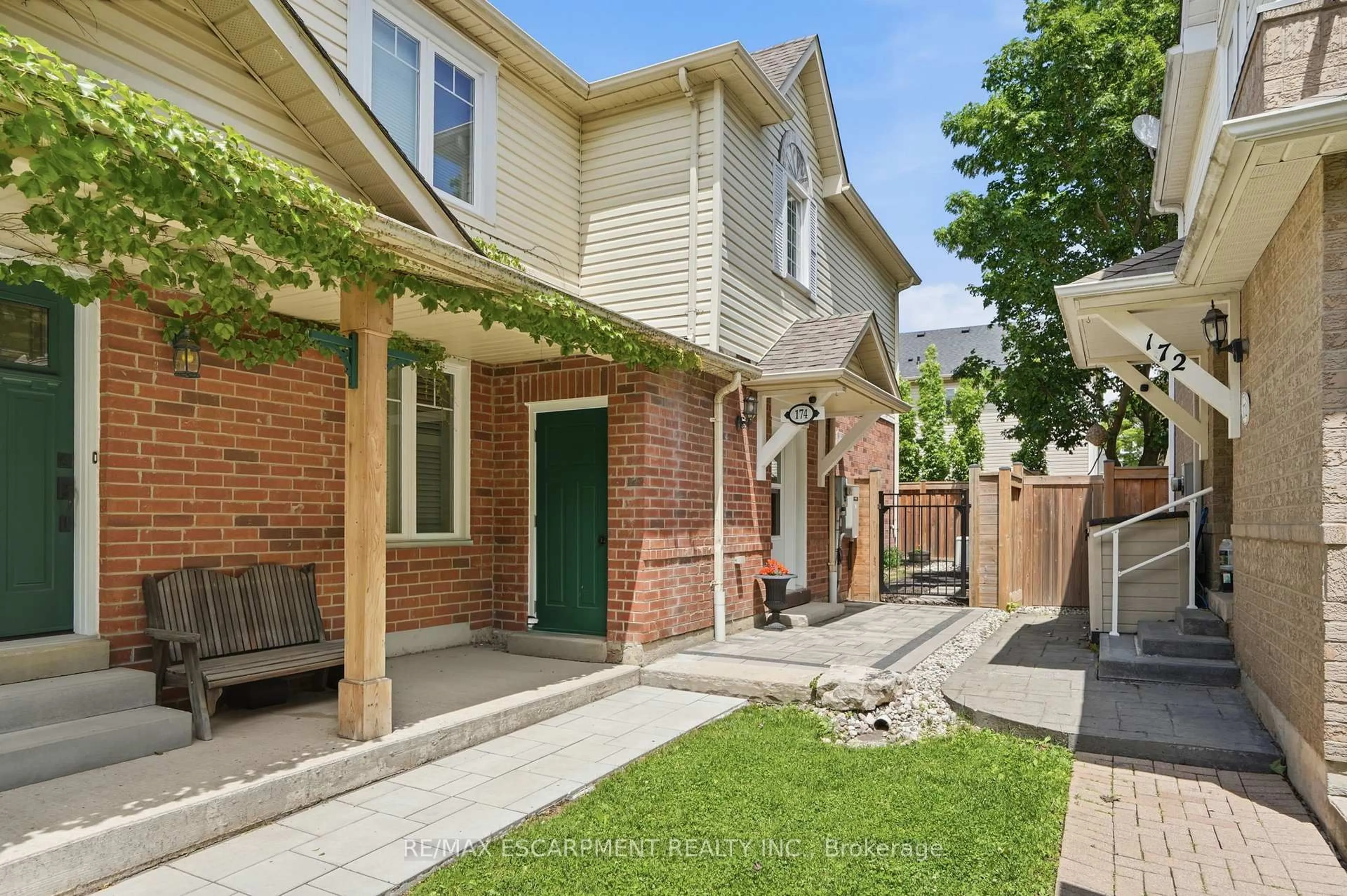 Unknown for 174 Fellowes Cres, Hamilton Ontario L8B 0M9