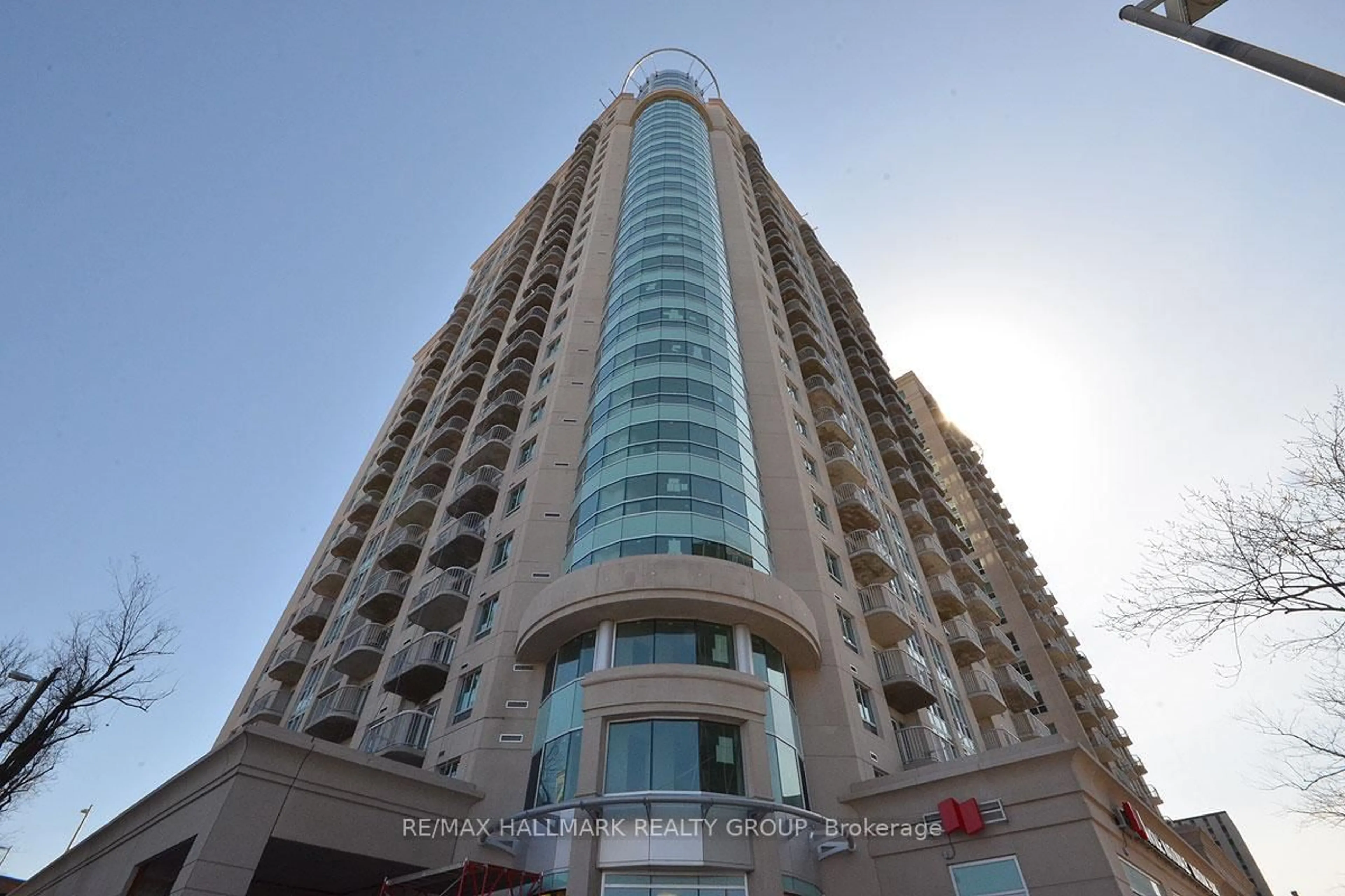 Unknown for 234 Rideau St #1902, Ottawa Ontario K1N 0A9