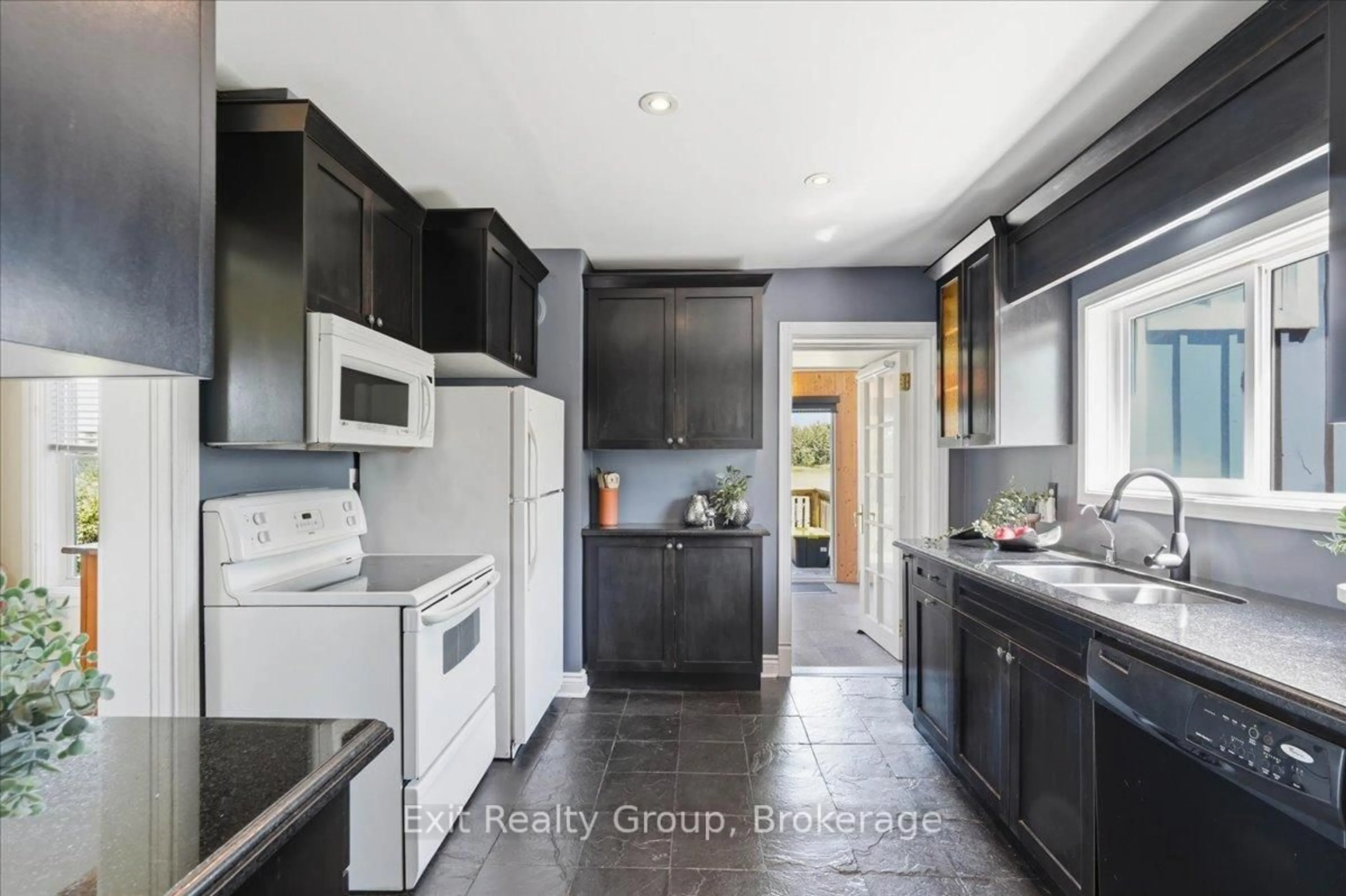 Unknown for 910 Rosebush Rd, Hastings Ontario K0K 2C0