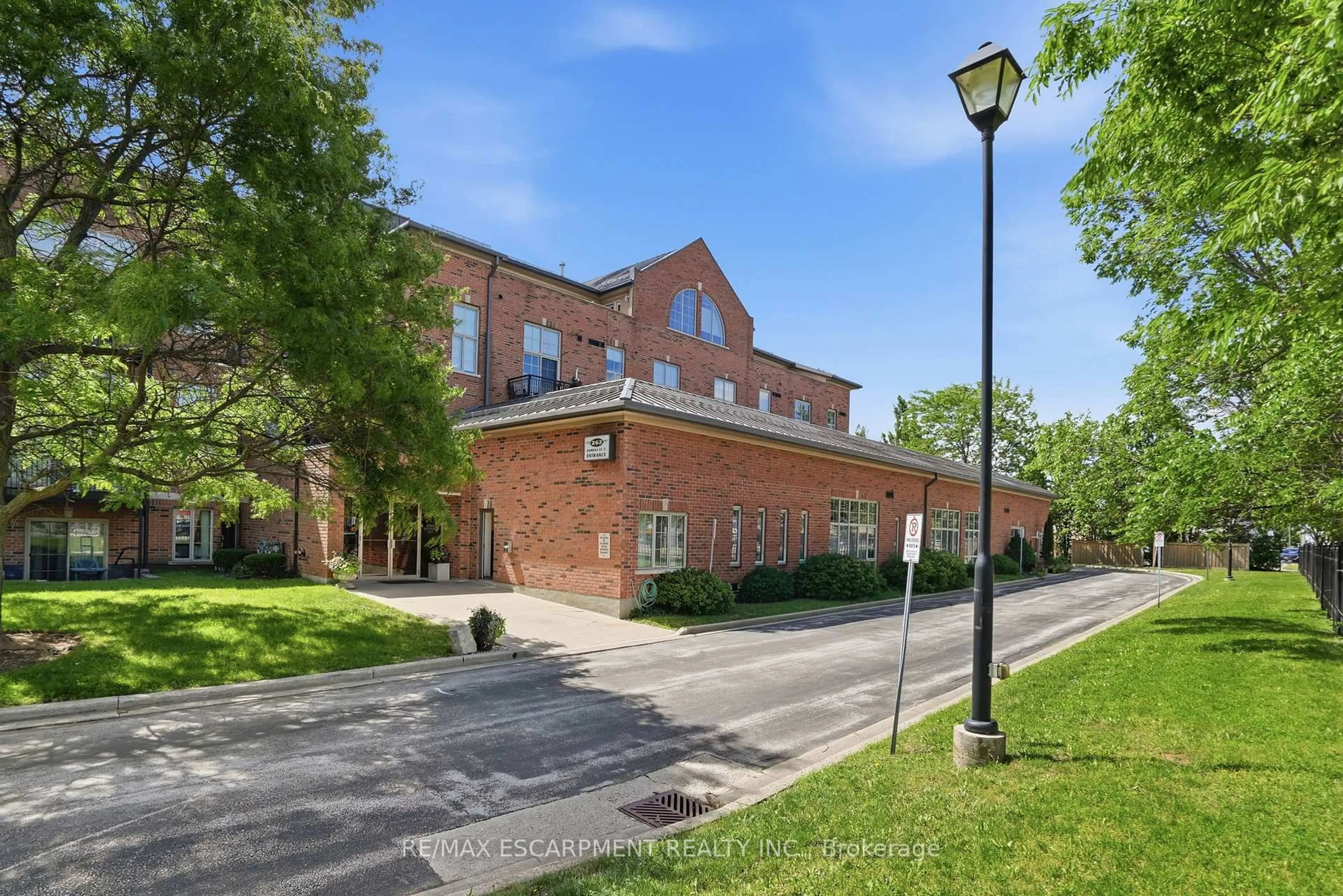 Unknown for 262 Dundas St #219, Hamilton Ontario L8B 1A9