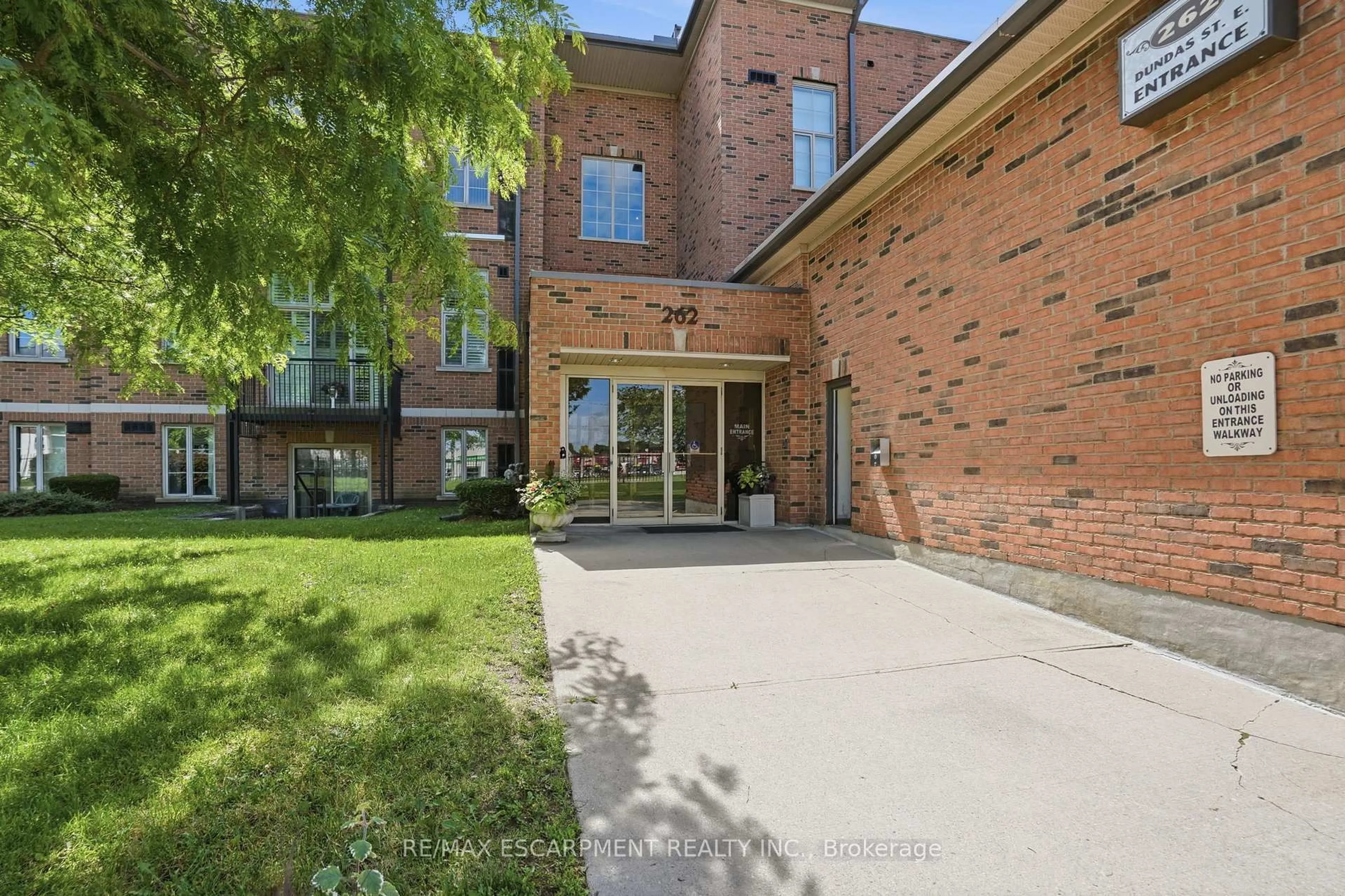 Unknown for 262 Dundas St #219, Hamilton Ontario L8B 1A9