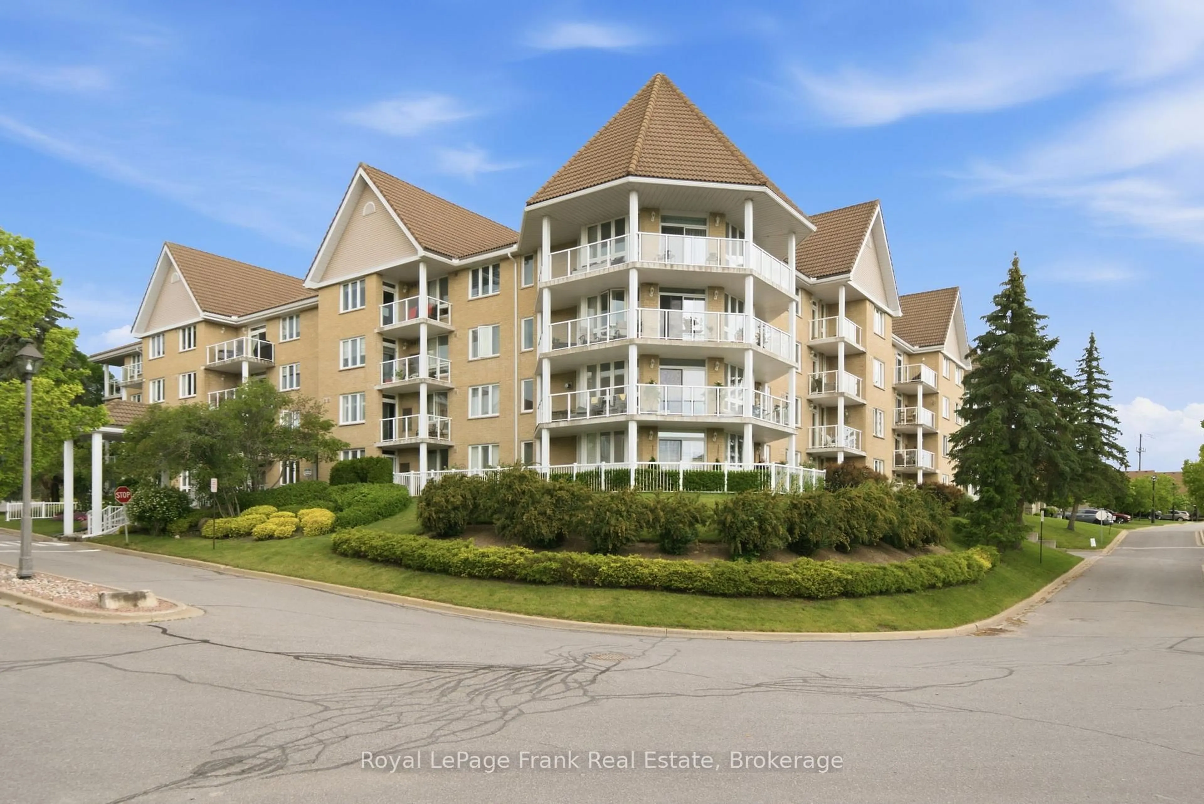A pic from outside/outdoor area/front of a property/back of a property/a pic from drone, water/lake/river/ocean view for 51 Rivermill Blvd #110, Kawartha Lakes Ontario K9V 6E8