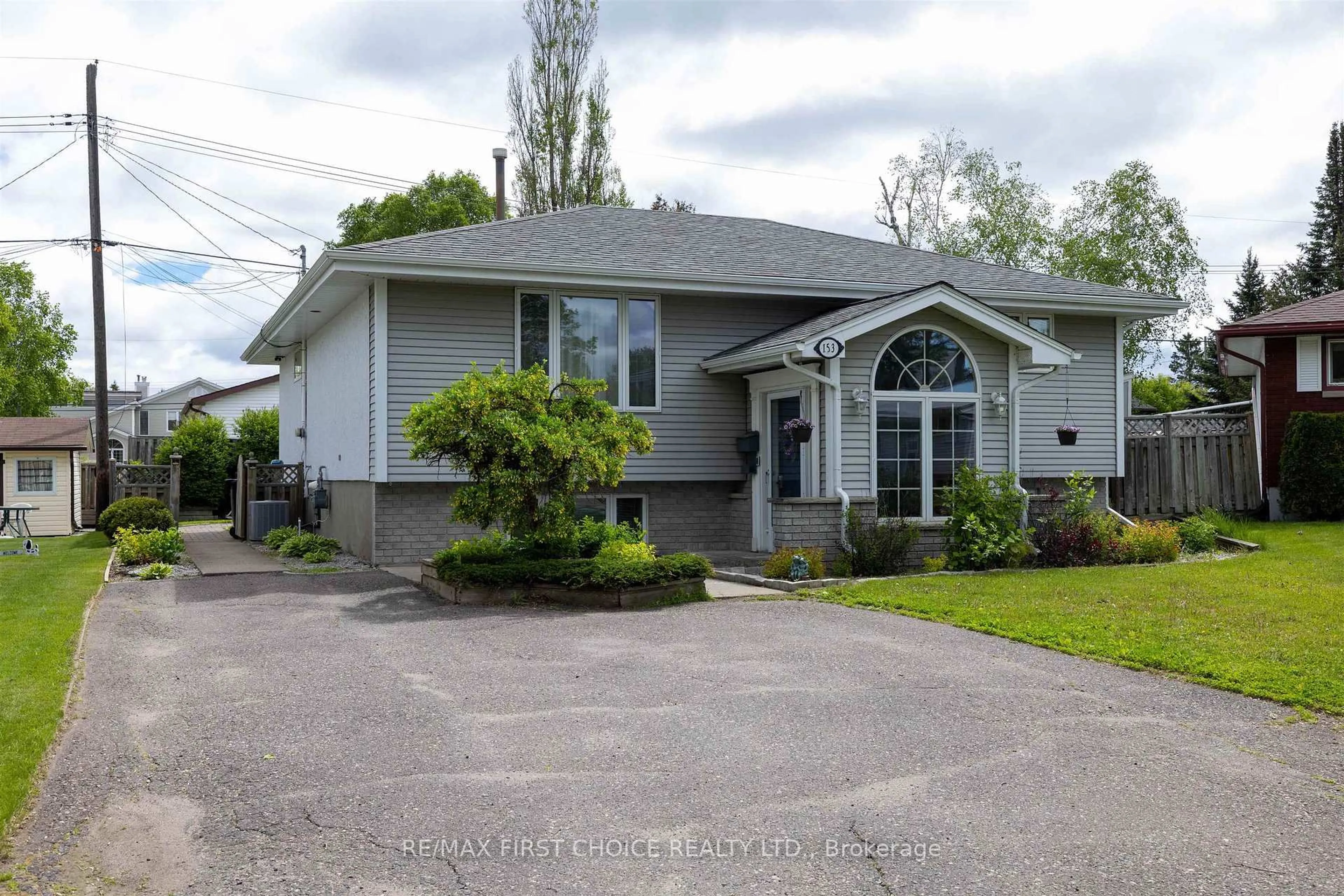 Home with vinyl exterior material, street for 153 Theresa St, Thunder Bay Ontario P7A 5P6