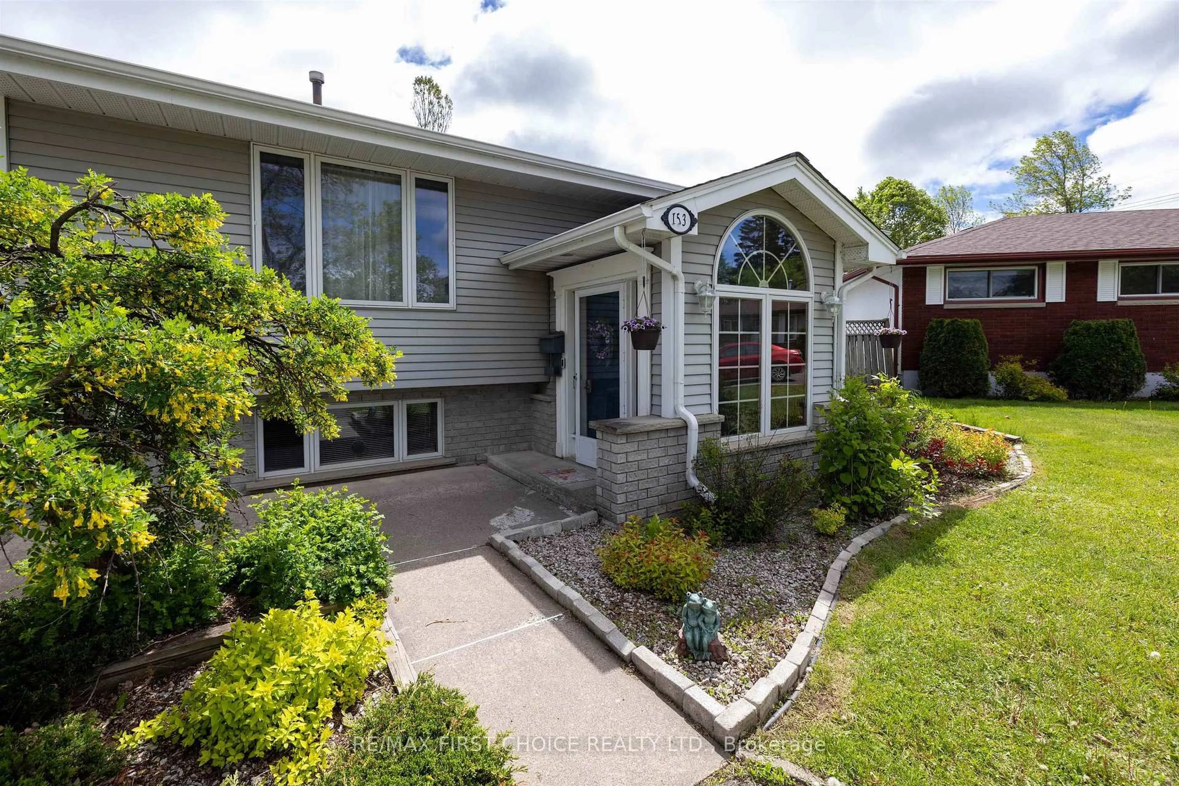 Unknown for 153 Theresa St, Thunder Bay Ontario P7A 5P6