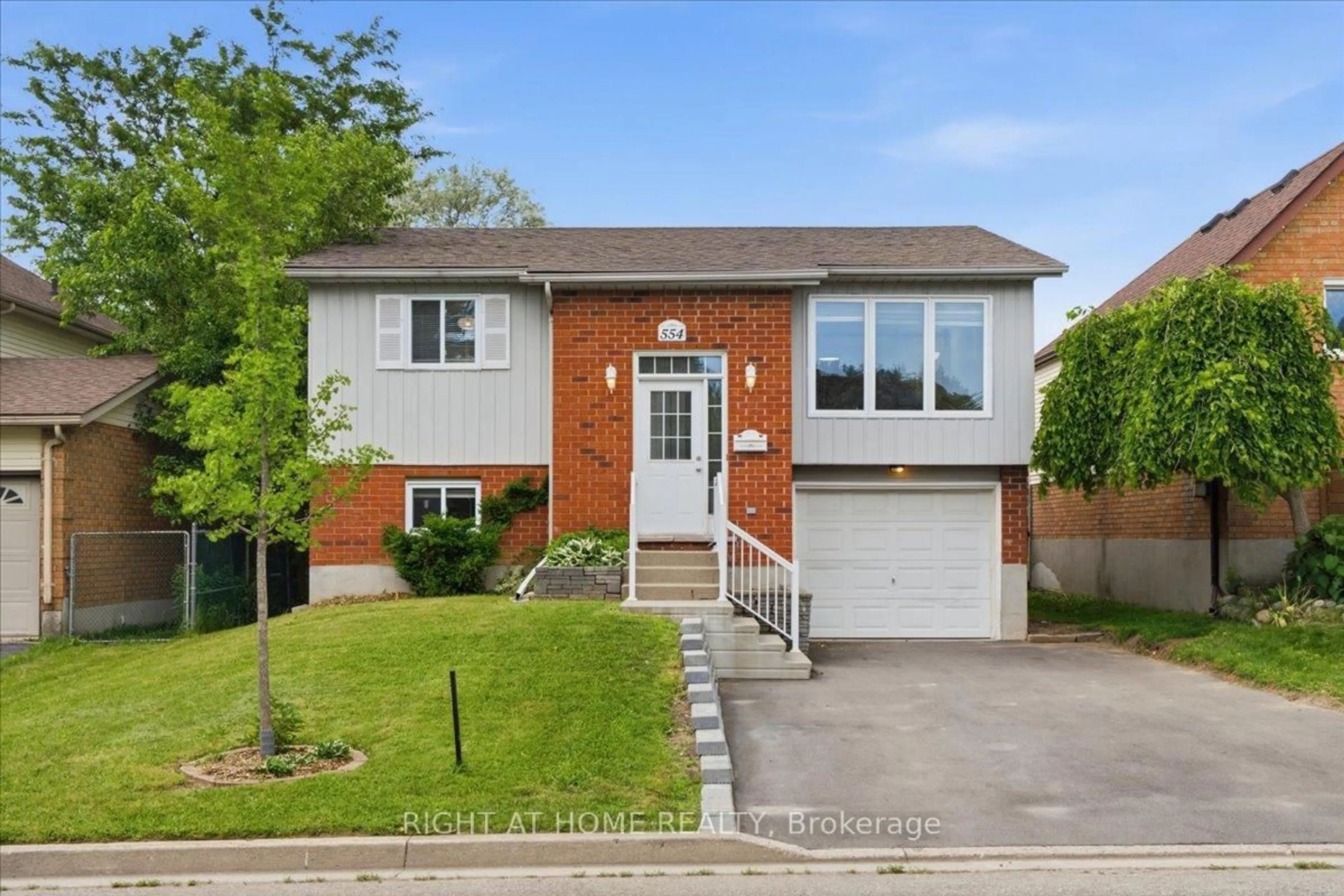 Home with brick exterior material, street for 554 Halberstadt Circ, Cambridge Ontario N3H 5J5