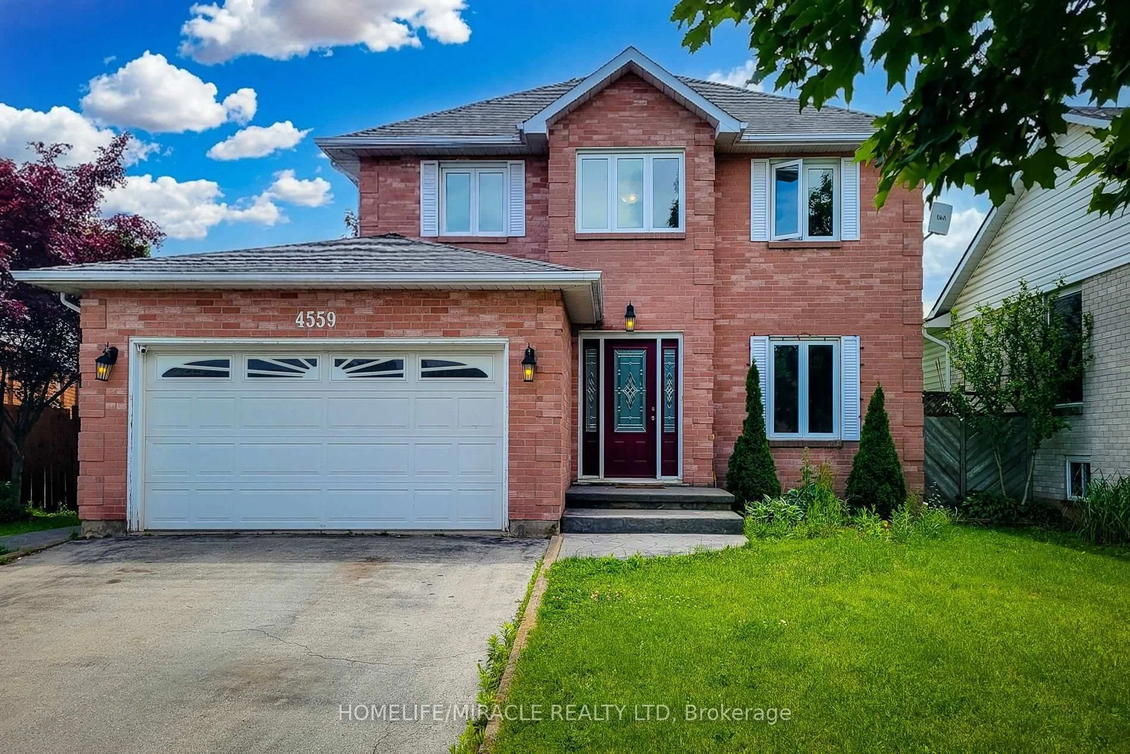 Home with brick exterior material, street for 4559 St Volodymyr Crt, Lincoln Ontario L0R 1B5