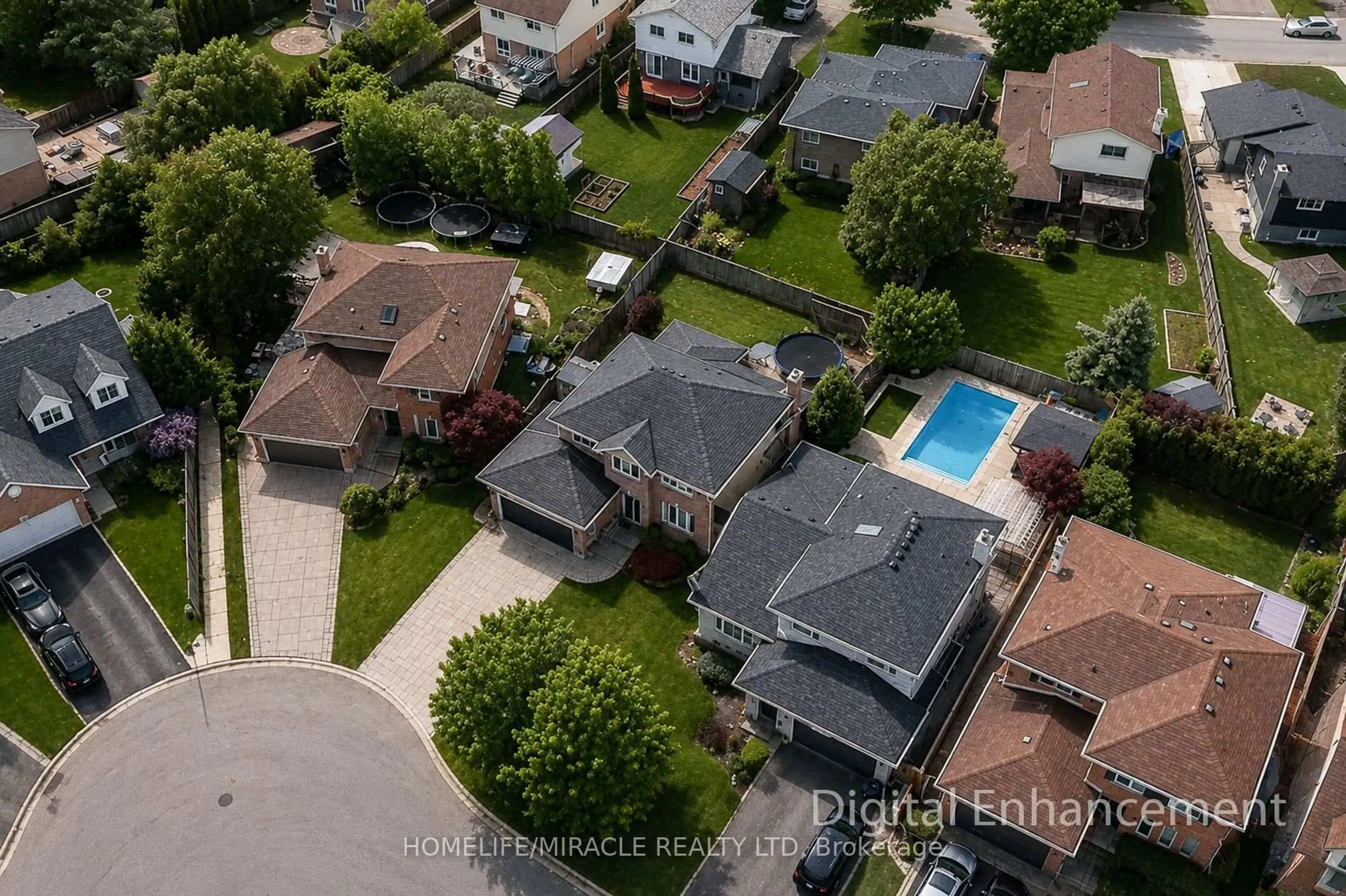 A pic from outside/outdoor area/front of a property/back of a property/a pic from drone, street for 4559 St Volodymyr Crt, Lincoln Ontario L0R 1B5