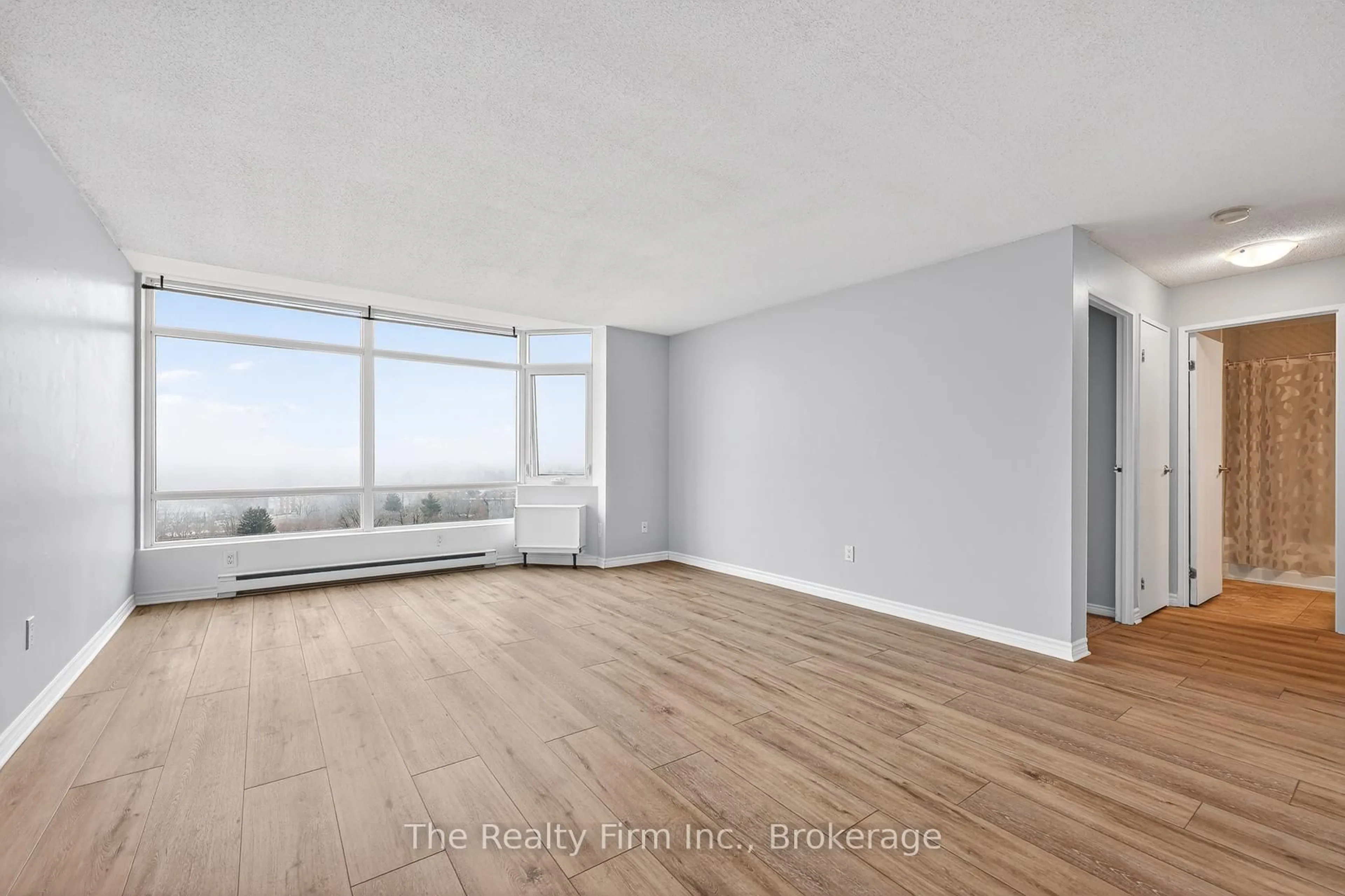 A pic of a room for 45 Pond Mills Rd #1515, London South Ontario N5Z 4W5