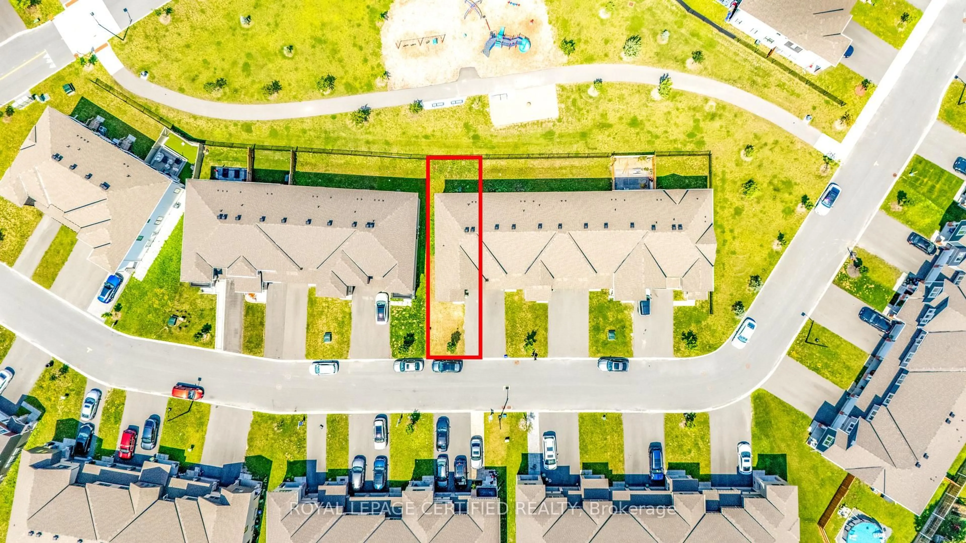 A pic from outside/outdoor area/front of a property/back of a property/a pic from drone, street for 2177 Winsome Terr, Orleans Ontario K4A 5N1