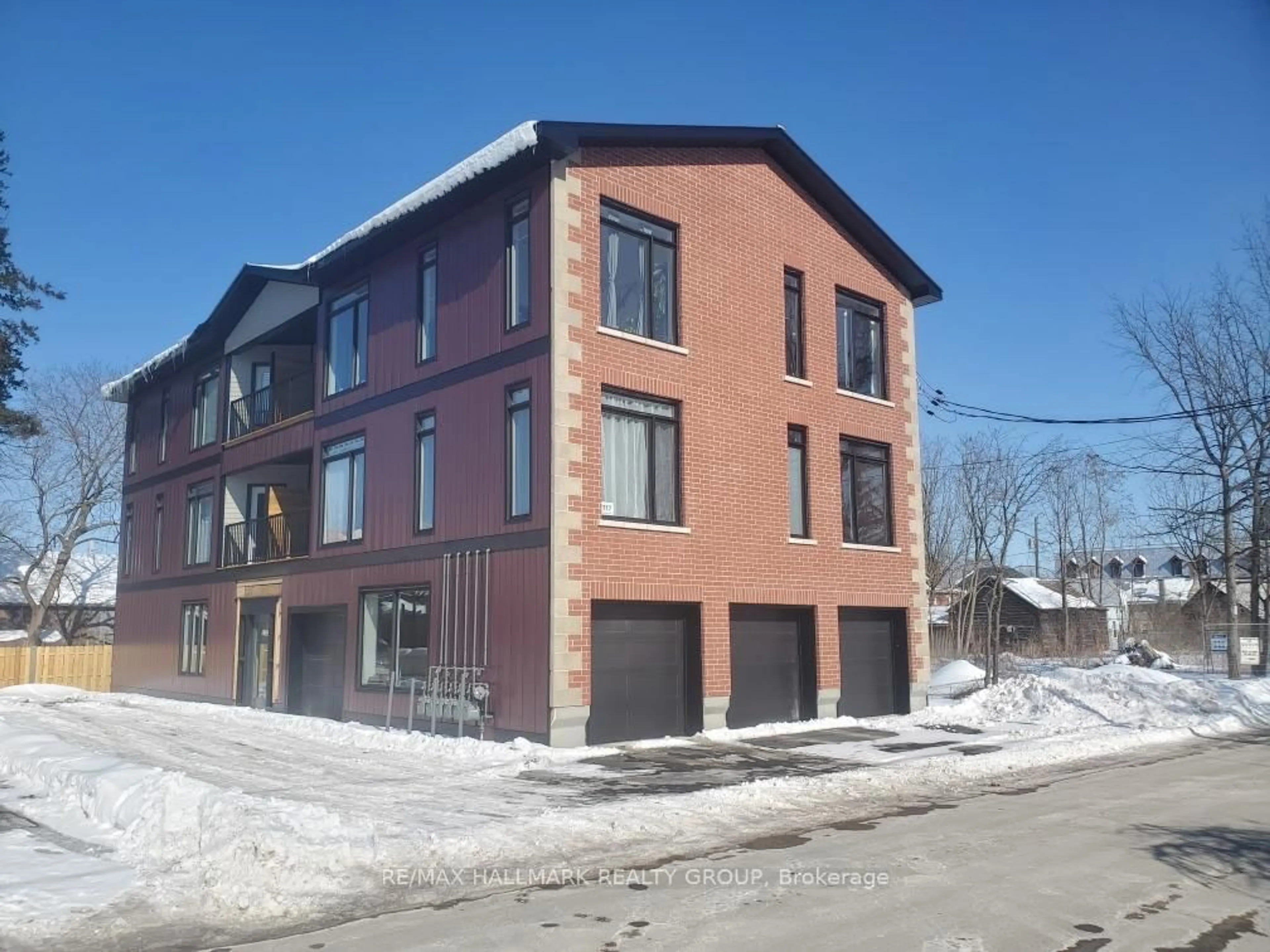 Home with brick exterior material, building for 117 Drummond St, Merrickville-Wolford Ontario K0G 1N0