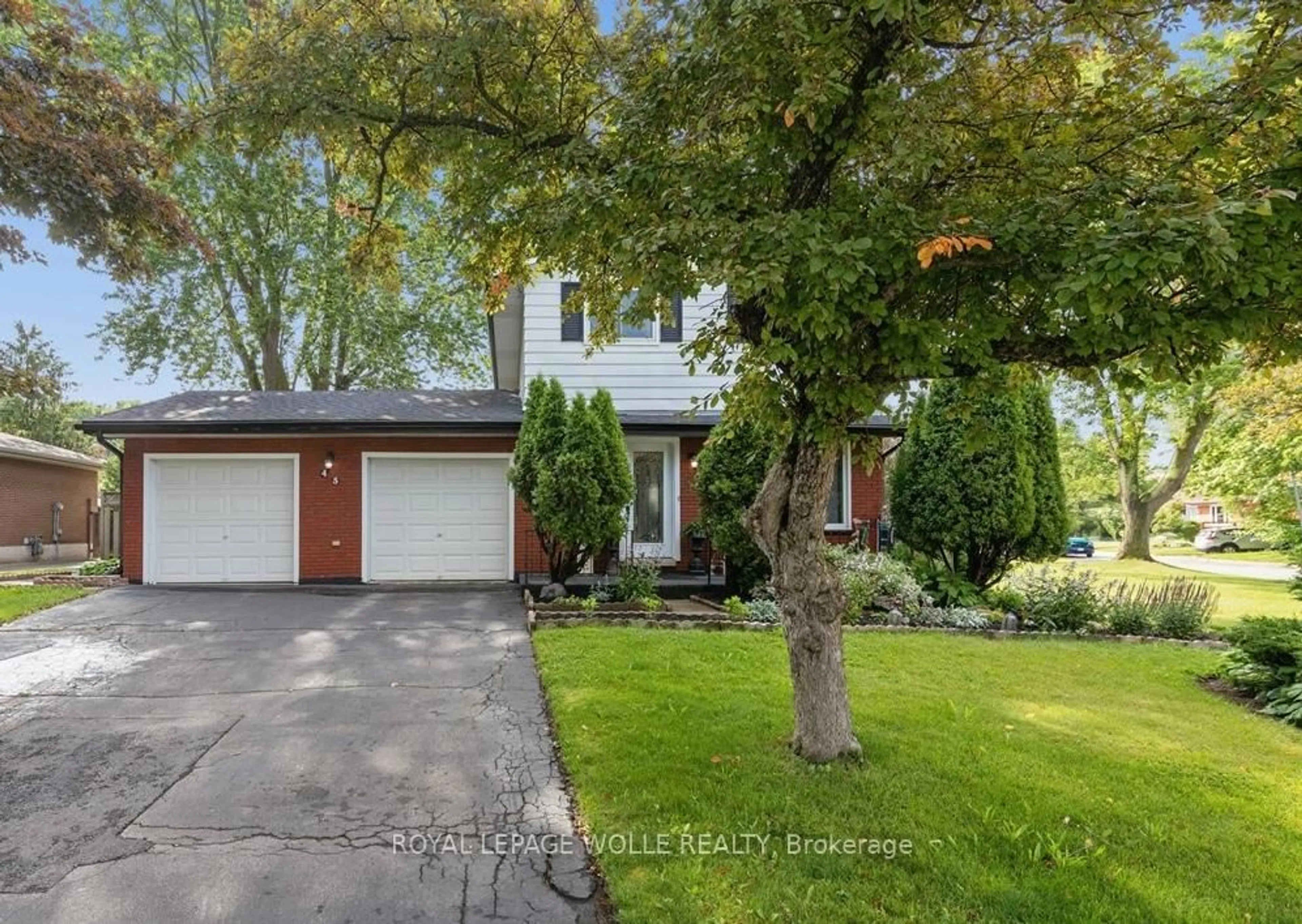 Unknown for 45 Arrowhead Cres, Kitchener Ontario N2P 1C1