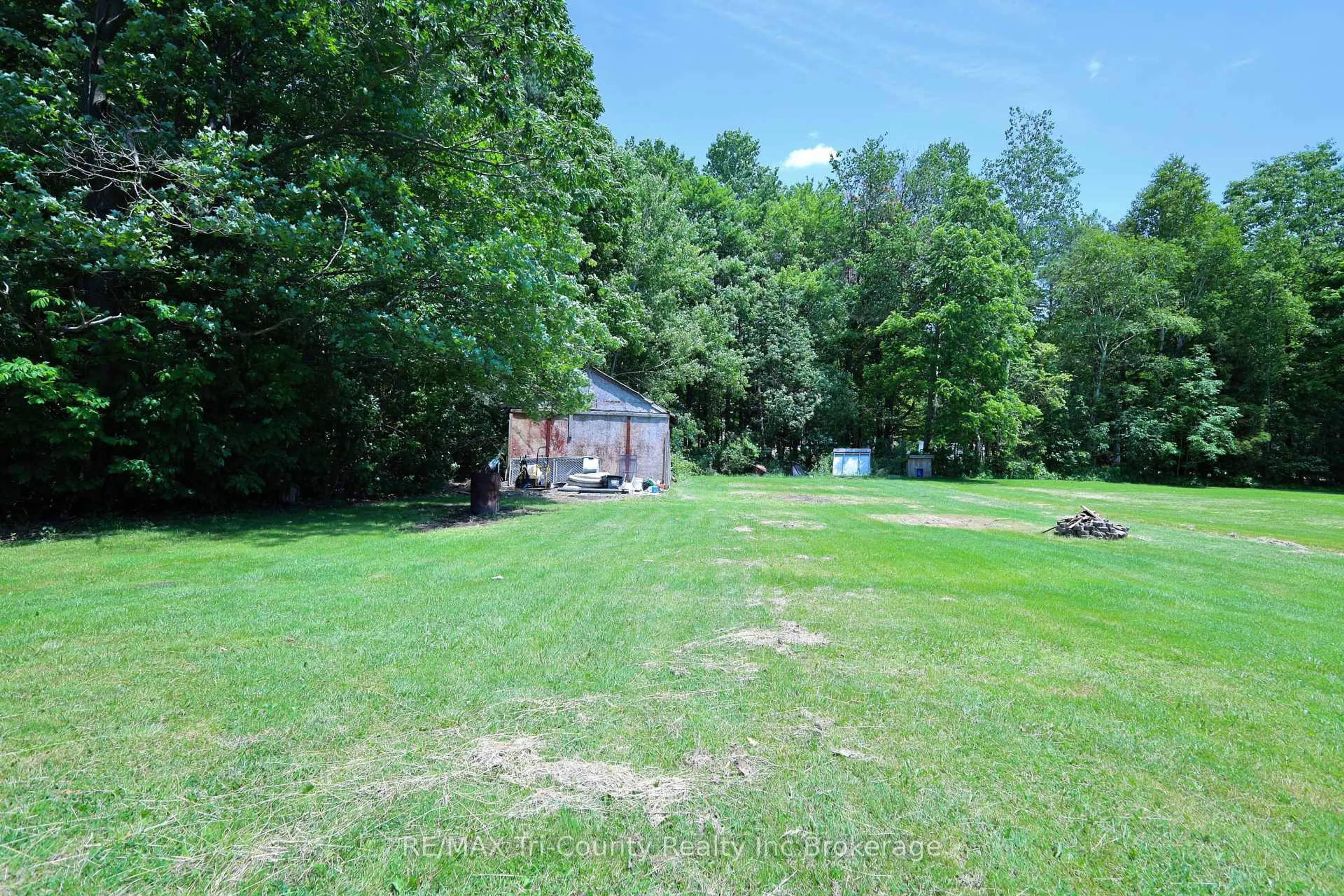 A pic from outside/outdoor area/front of a property/back of a property/a pic from drone, forest/trees view for 4942 59 Highway, Norfolk Ontario N0J 1E0