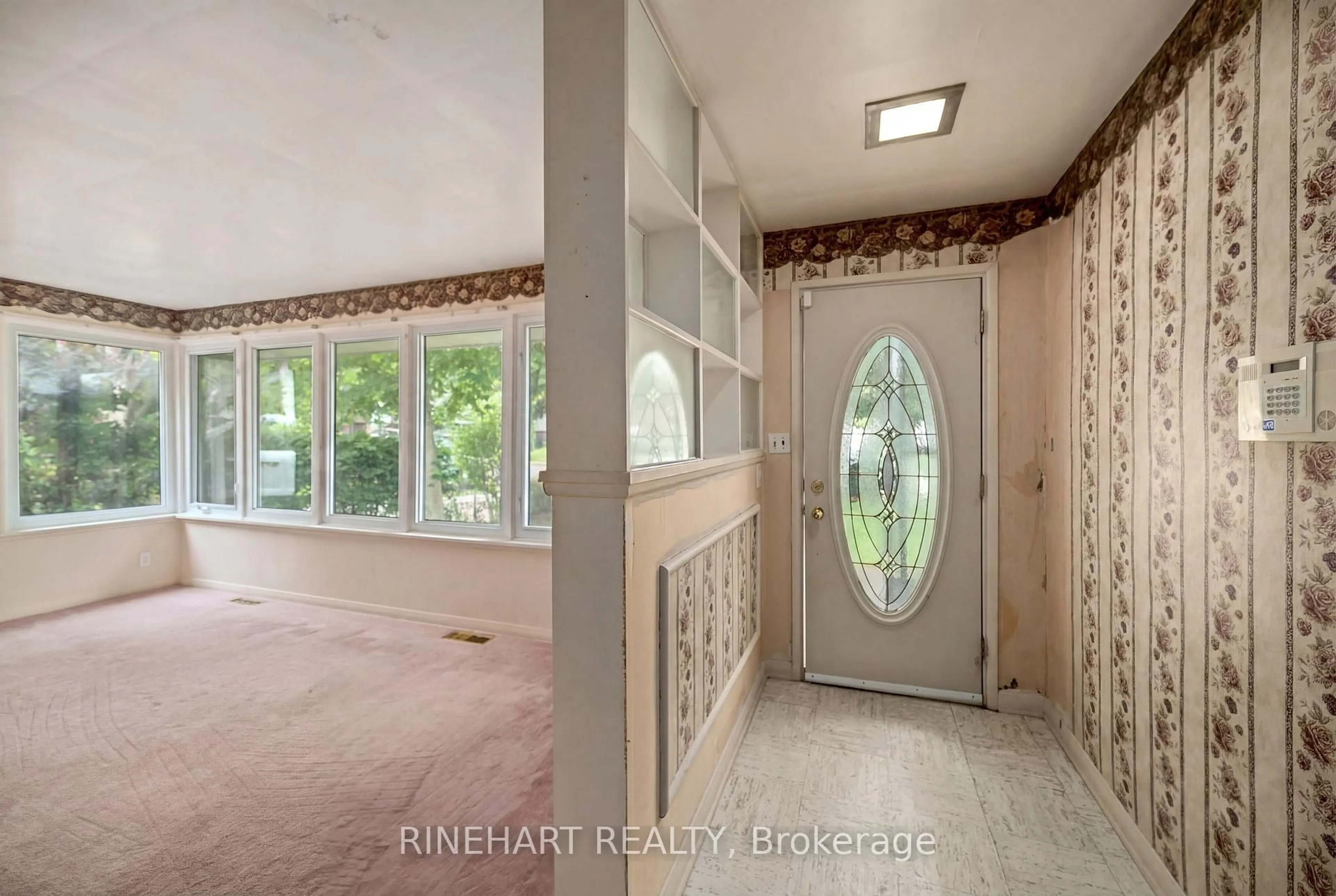 Indoor entryway for 330 Connington St, London South Ontario N6C 4C9