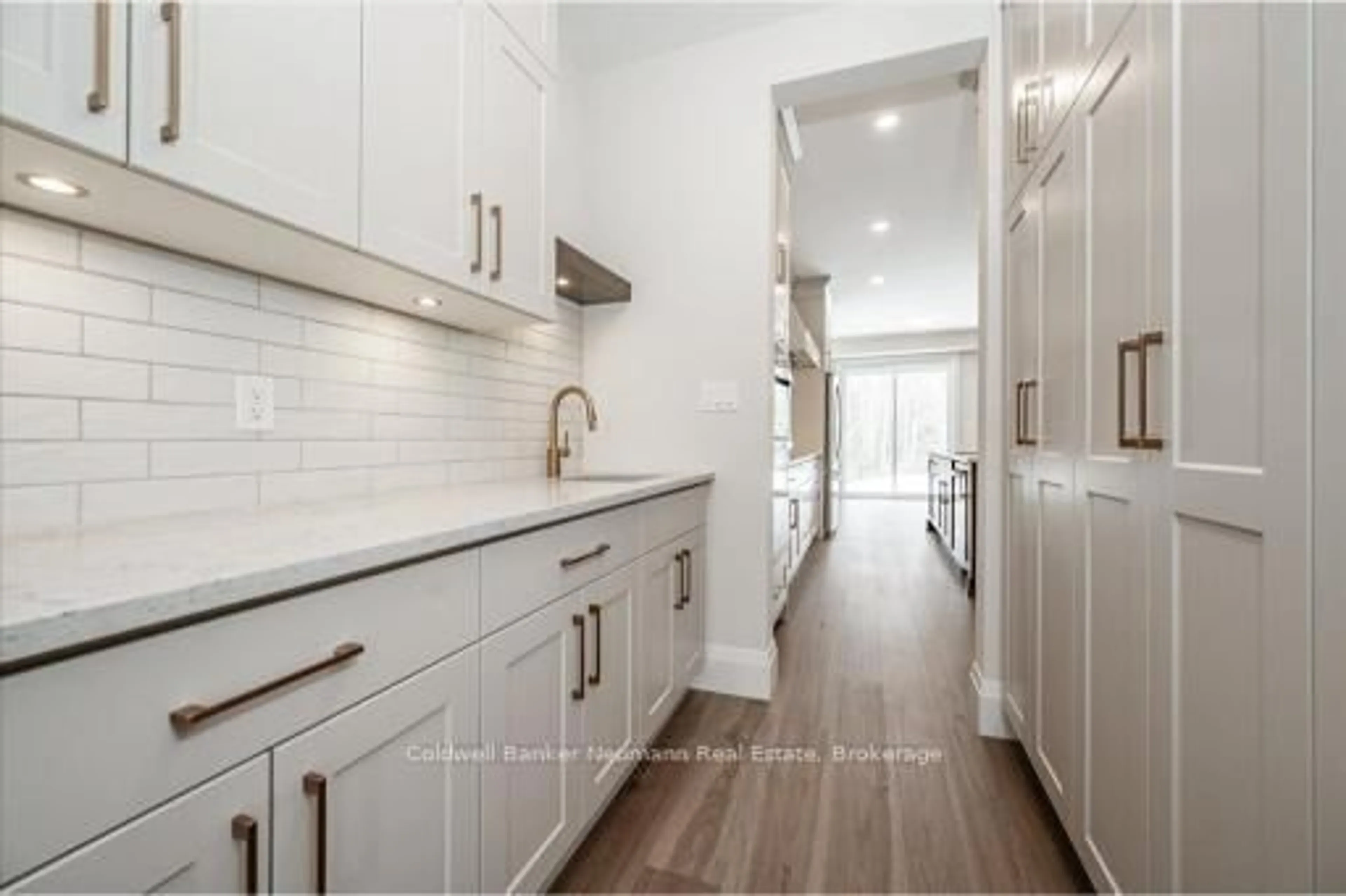 Open concept kitchen, ceramic/tile floor for 79 Imrie Rd, Centre Wellington Ontario N0B 1S0