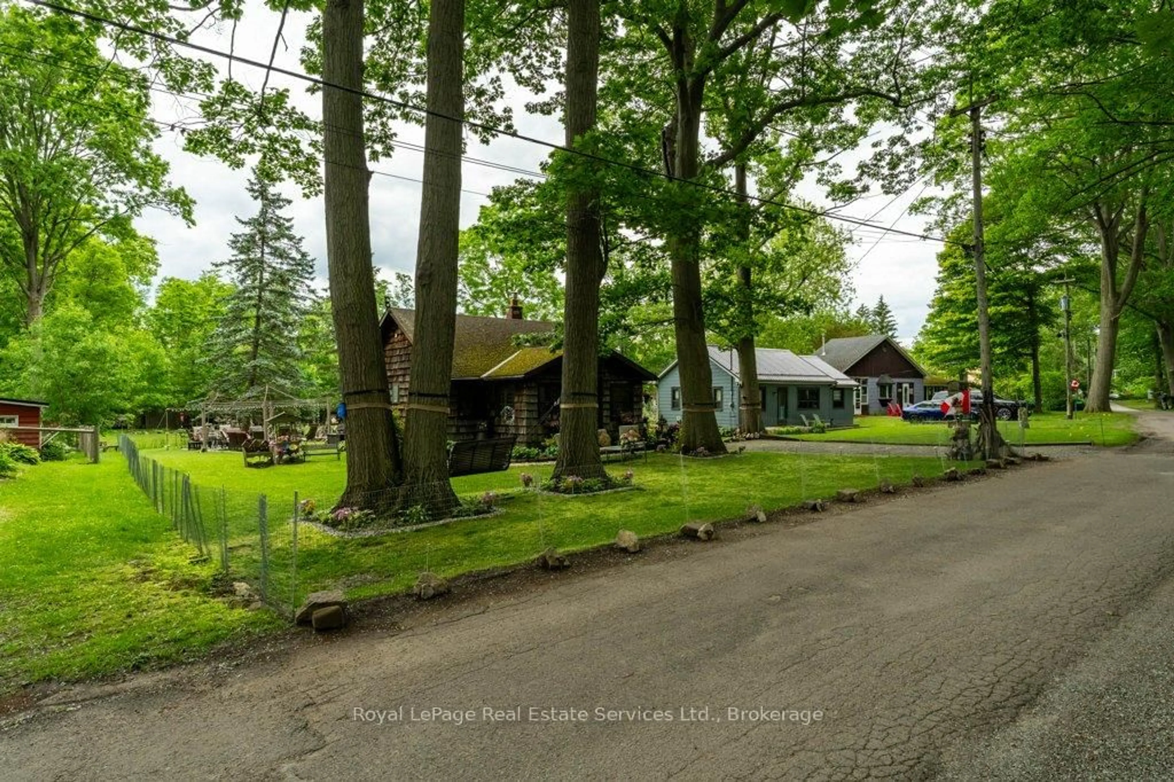 Patio, street for 3314 Firelane 10 Rd, Port Colborne Ontario L3K 5V3