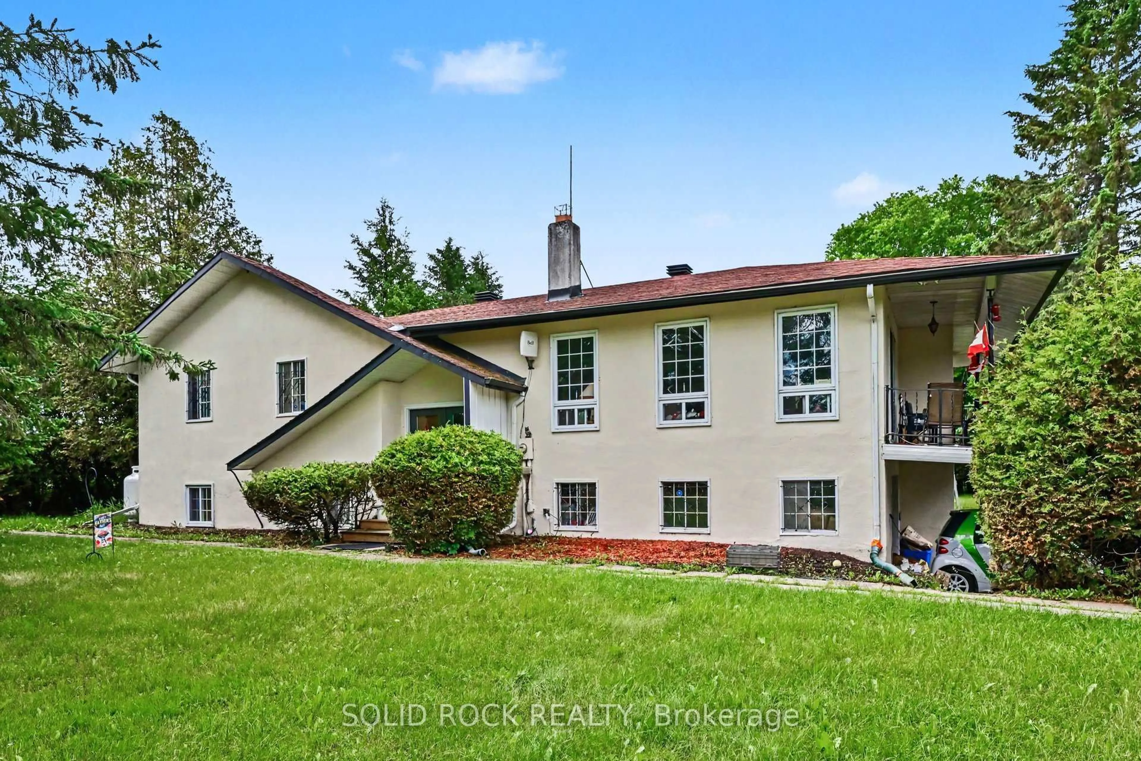 A pic from outside/outdoor area/front of a property/back of a property/a pic from drone, building for 5286 Frank Kenny Rd, Vars Ontario K0A 3H0