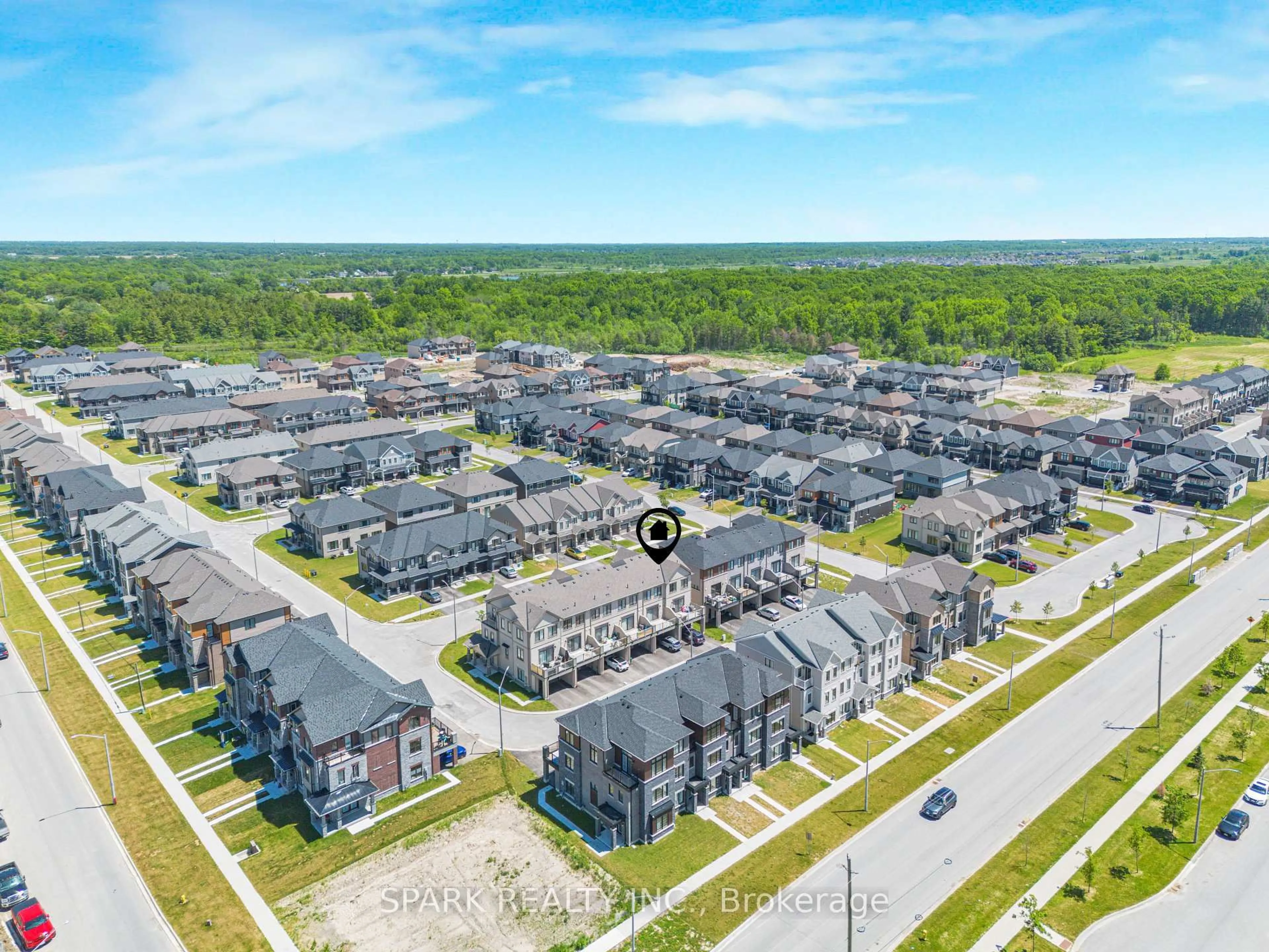 A pic from outside/outdoor area/front of a property/back of a property/a pic from drone, street for 226 Melody Lane, Thorold Ontario L0S 1K0