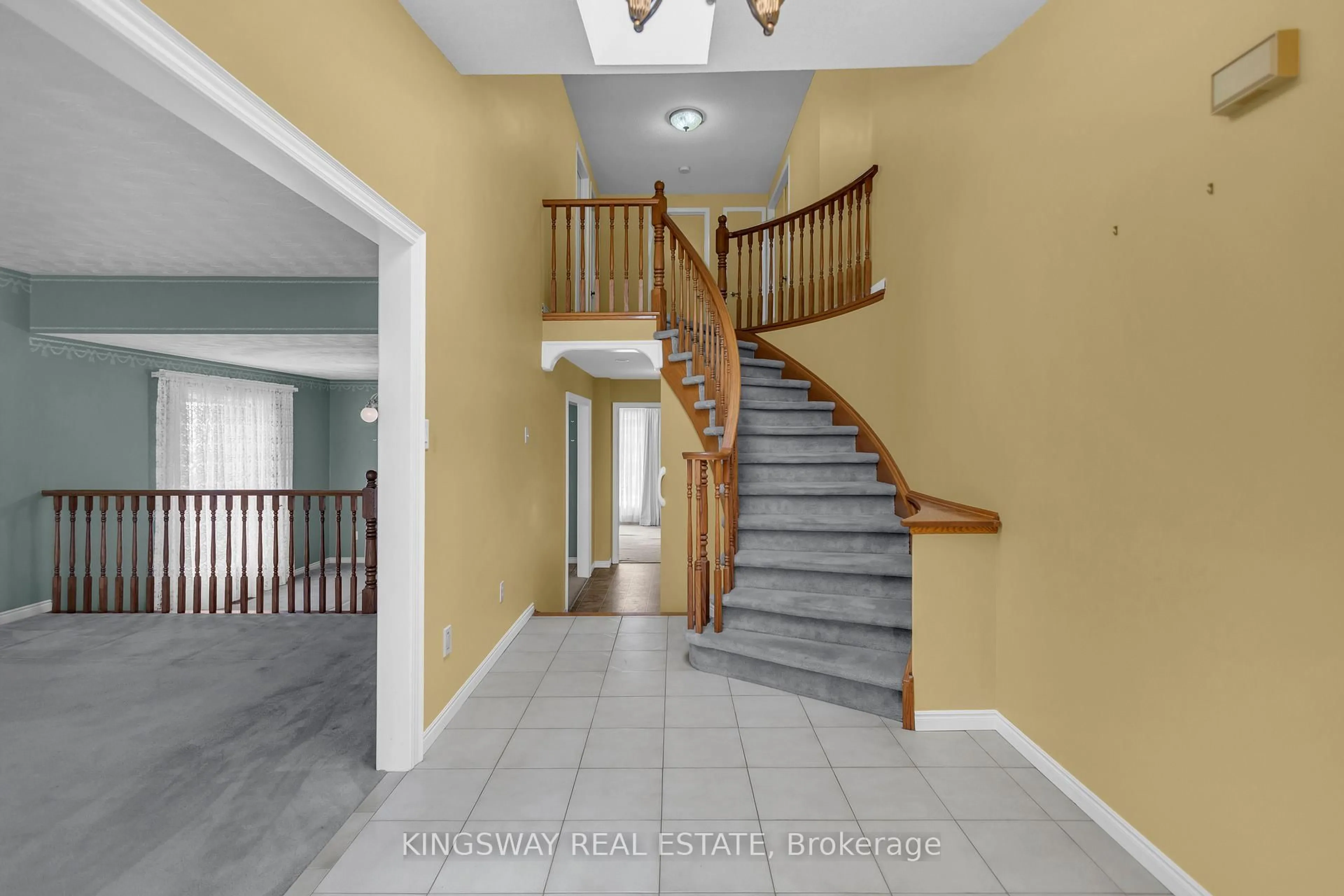 Unknown for 56 Ben Tirran Cres, Hamilton Ontario L8G 4V7