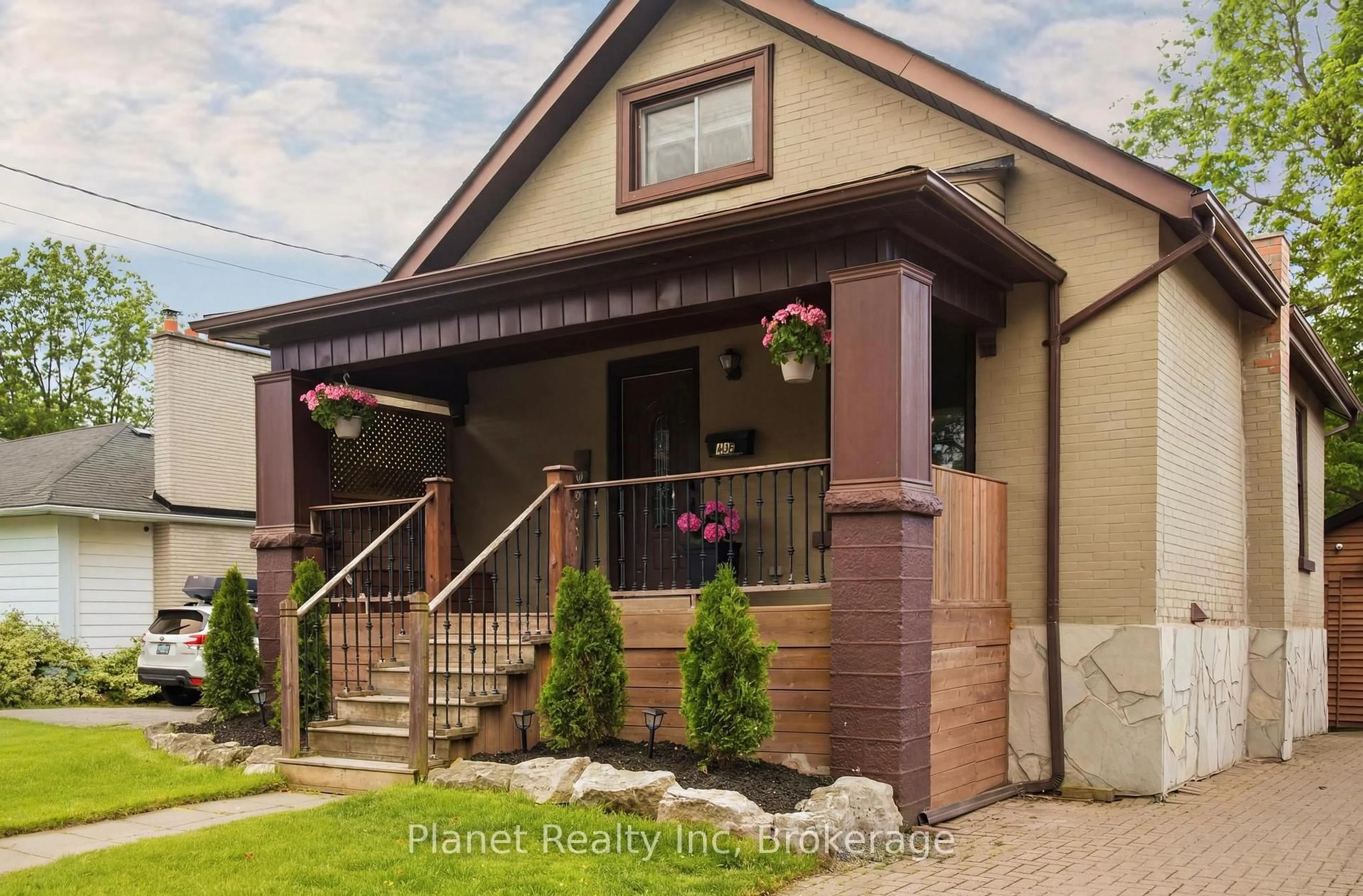Home with brick exterior material, street for 44 Alma St, Guelph Ontario N1H 5X1