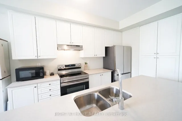 185 Bedrock Dr #23, Hamilton 4