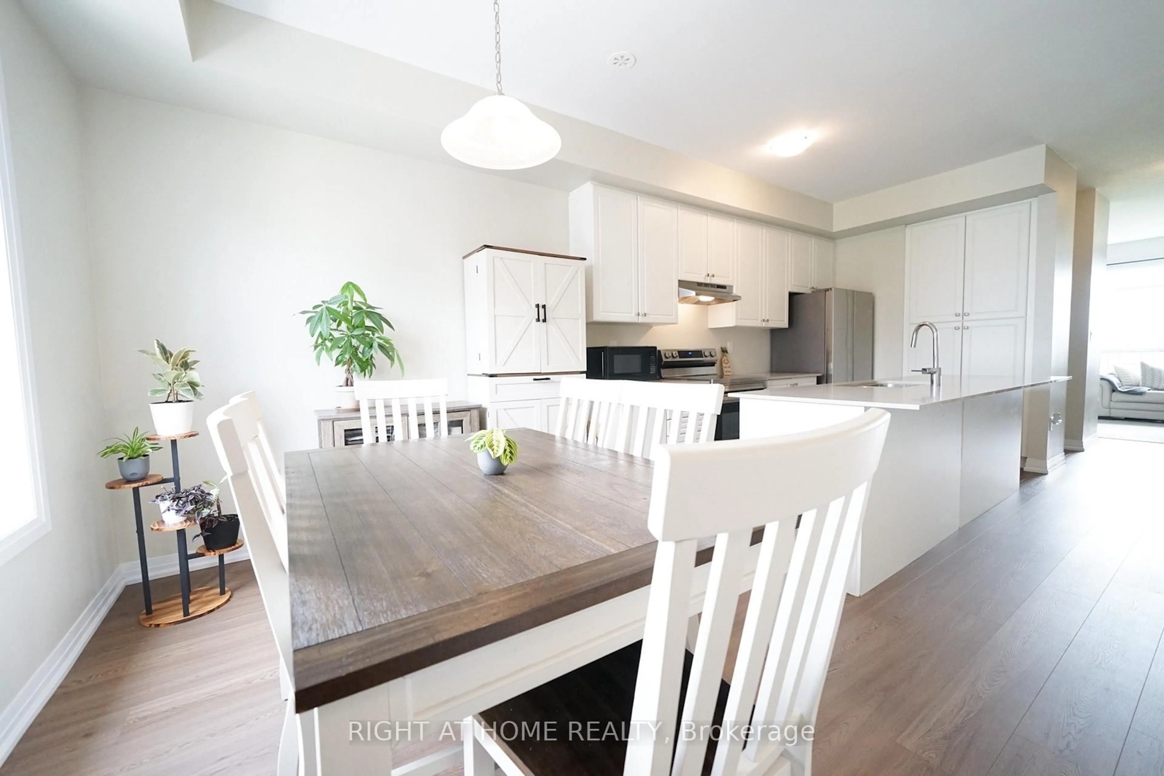 Open concept kitchen, unknown for 185 Bedrock Dr #23, Hamilton Ontario L8J 0M5