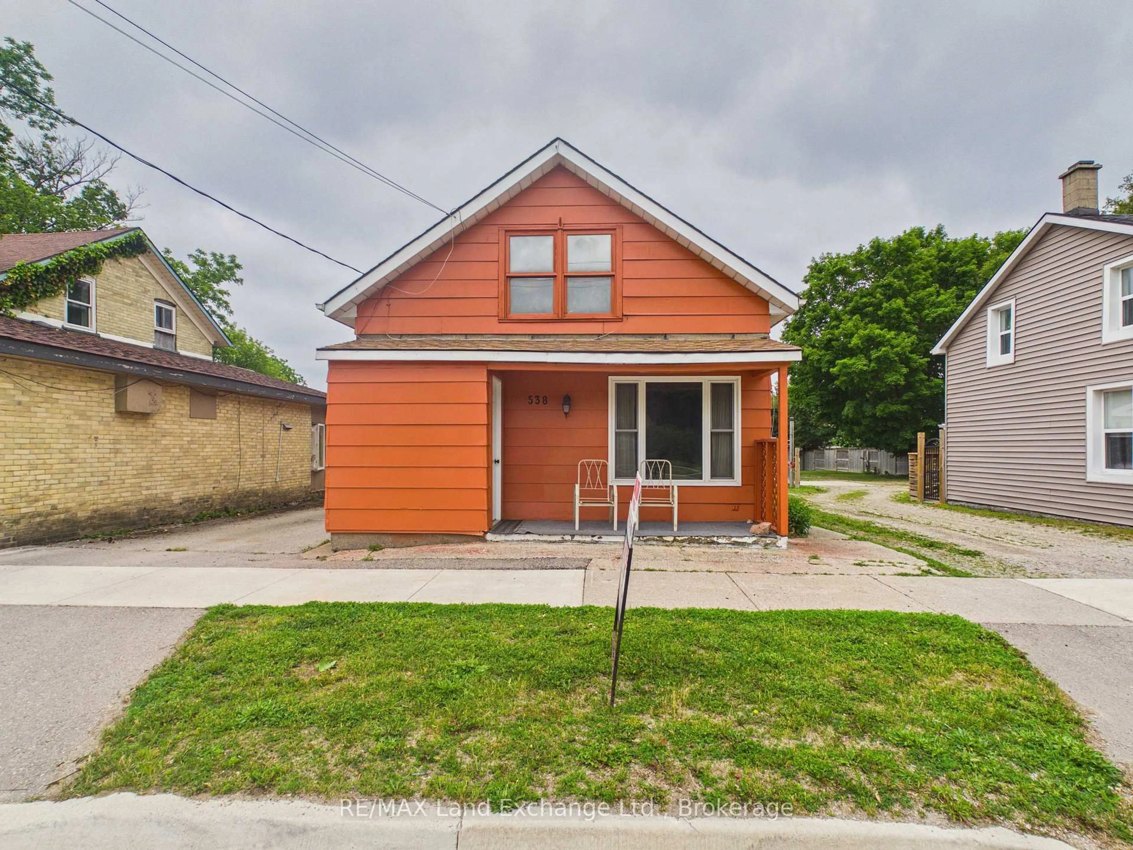 Home with brick exterior material, street for 538 Queen St, Kincardine Ontario N2Z 2Y9