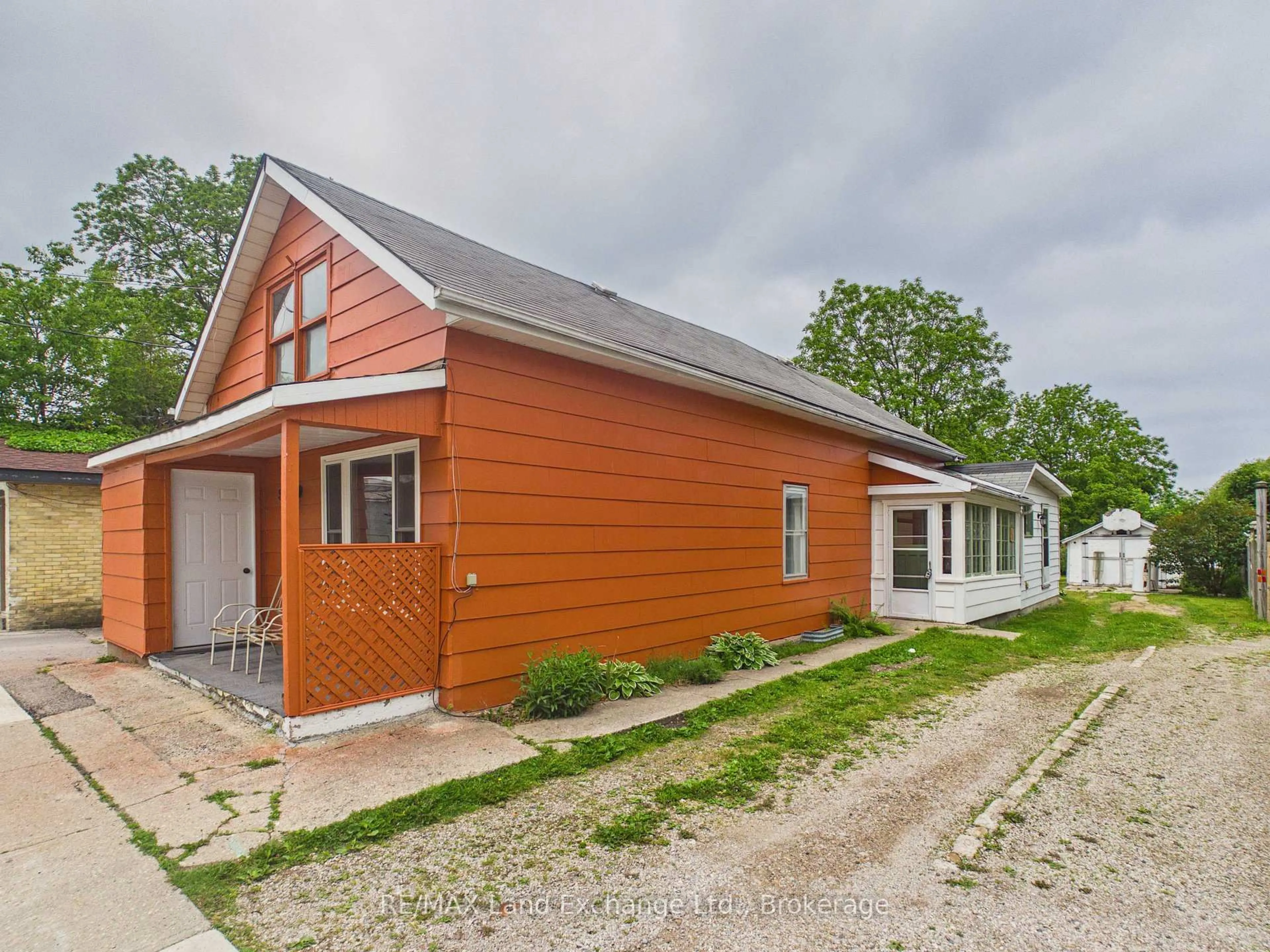 Unknown for 538 Queen St, Kincardine Ontario N2Z 2Y9