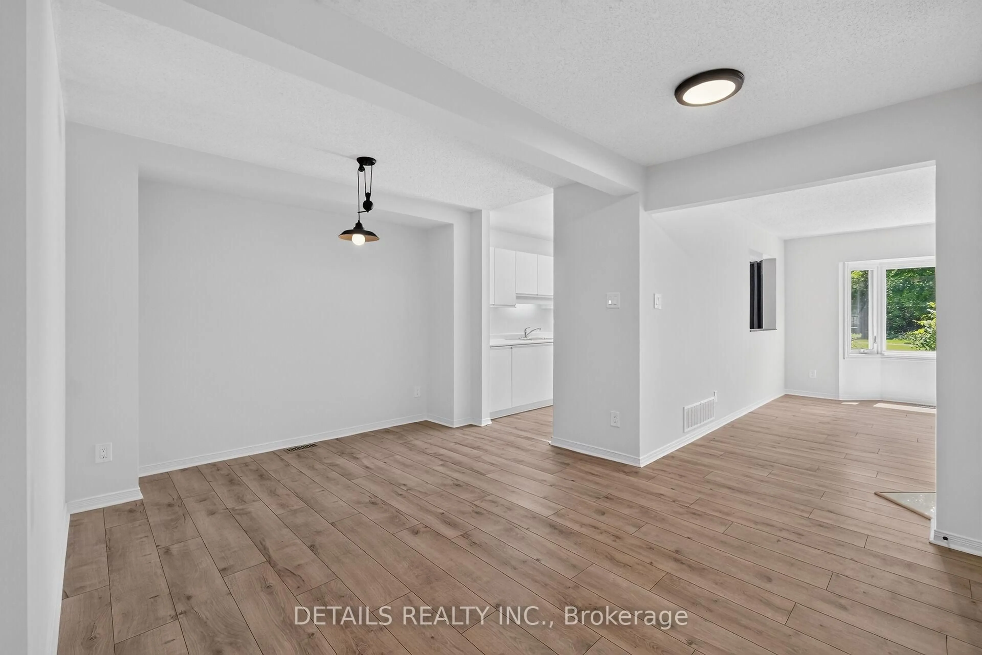 A pic of a room for 122 Ashpark Cres, Ottawa Ontario K1T 3N6