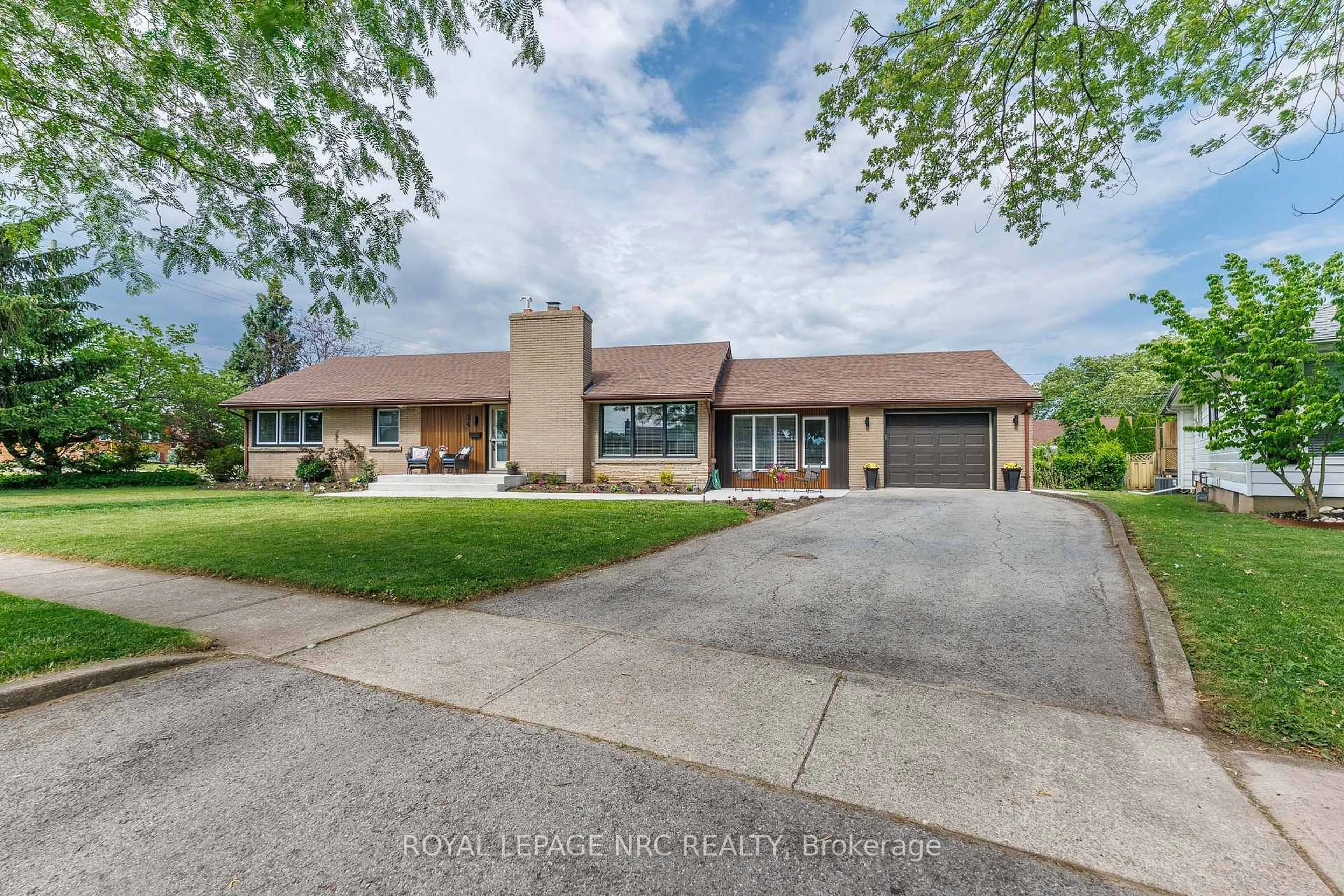 Unknown for 24 Munro St, Thorold Ontario L2V 2V8