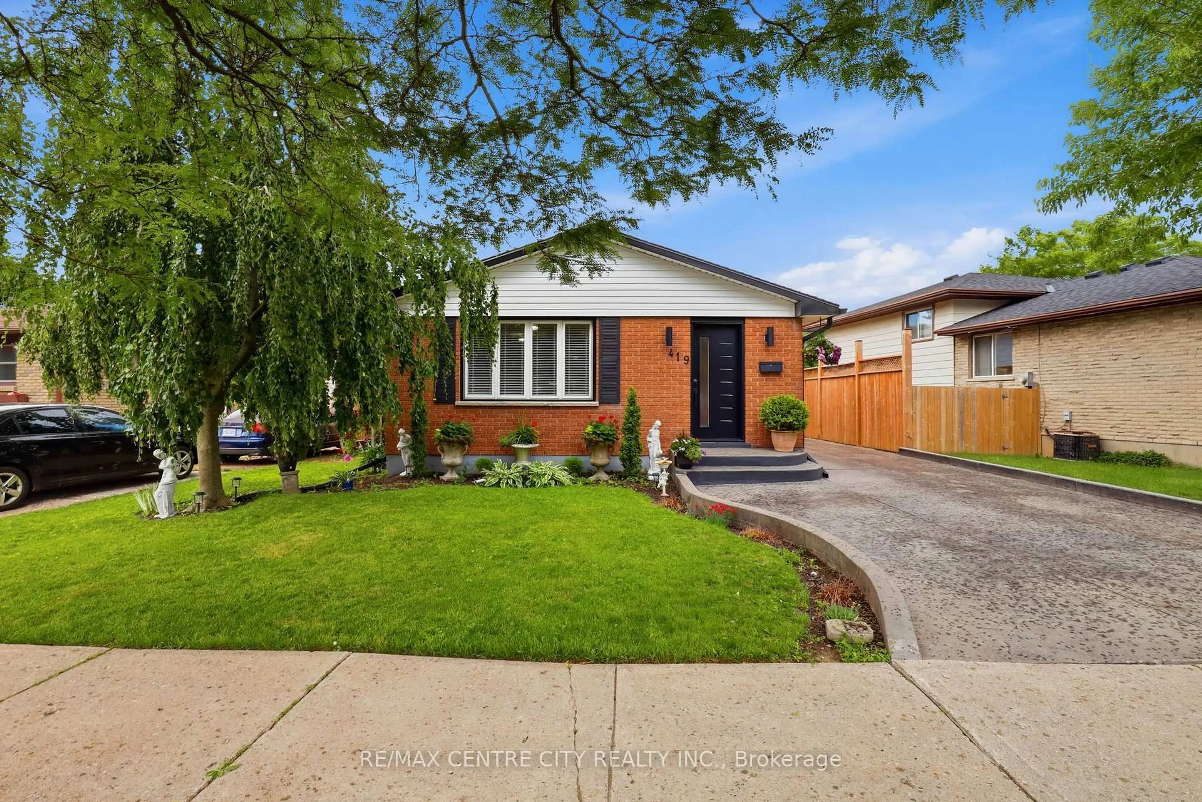 Home with brick exterior material, street for 419 Ferndale Ave, London South Ontario N6C 2Y9