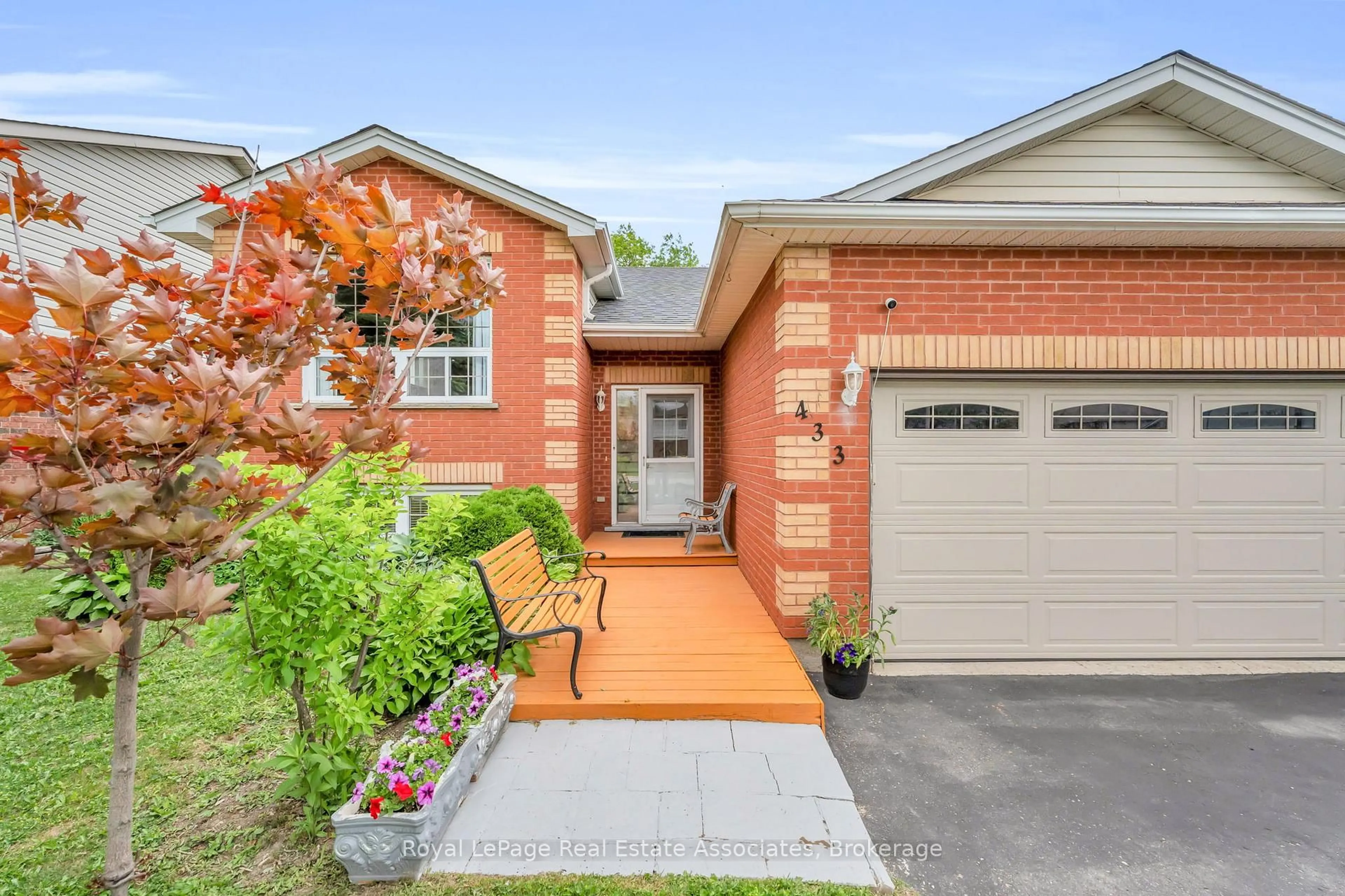 Home with brick exterior material, street for 433 Greenwood St, Shelburne Ontario L9V 3B1