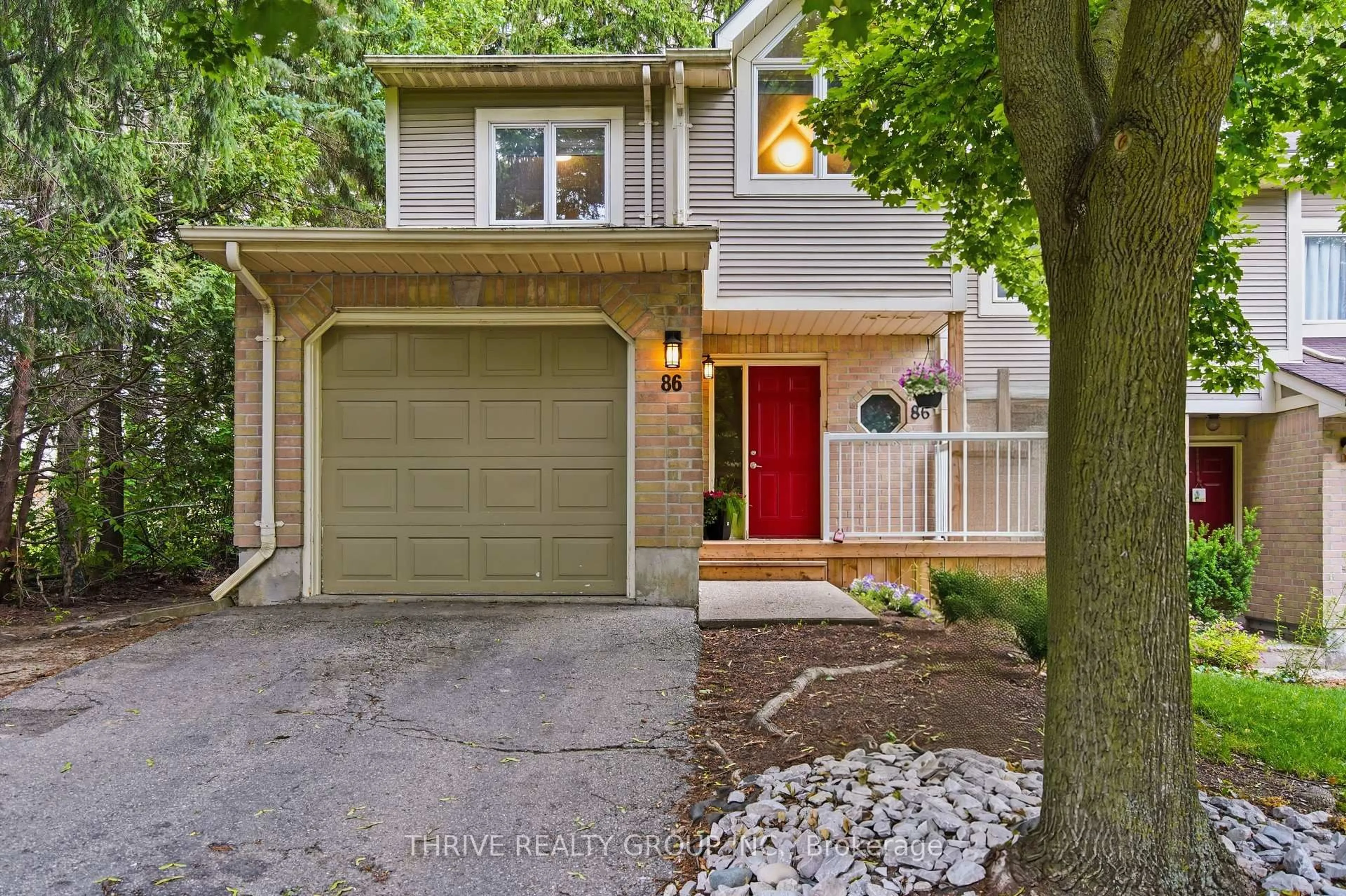 Home with vinyl exterior material, street for 9 AILSA Pl #86, London South Ontario N5Z 4Z6