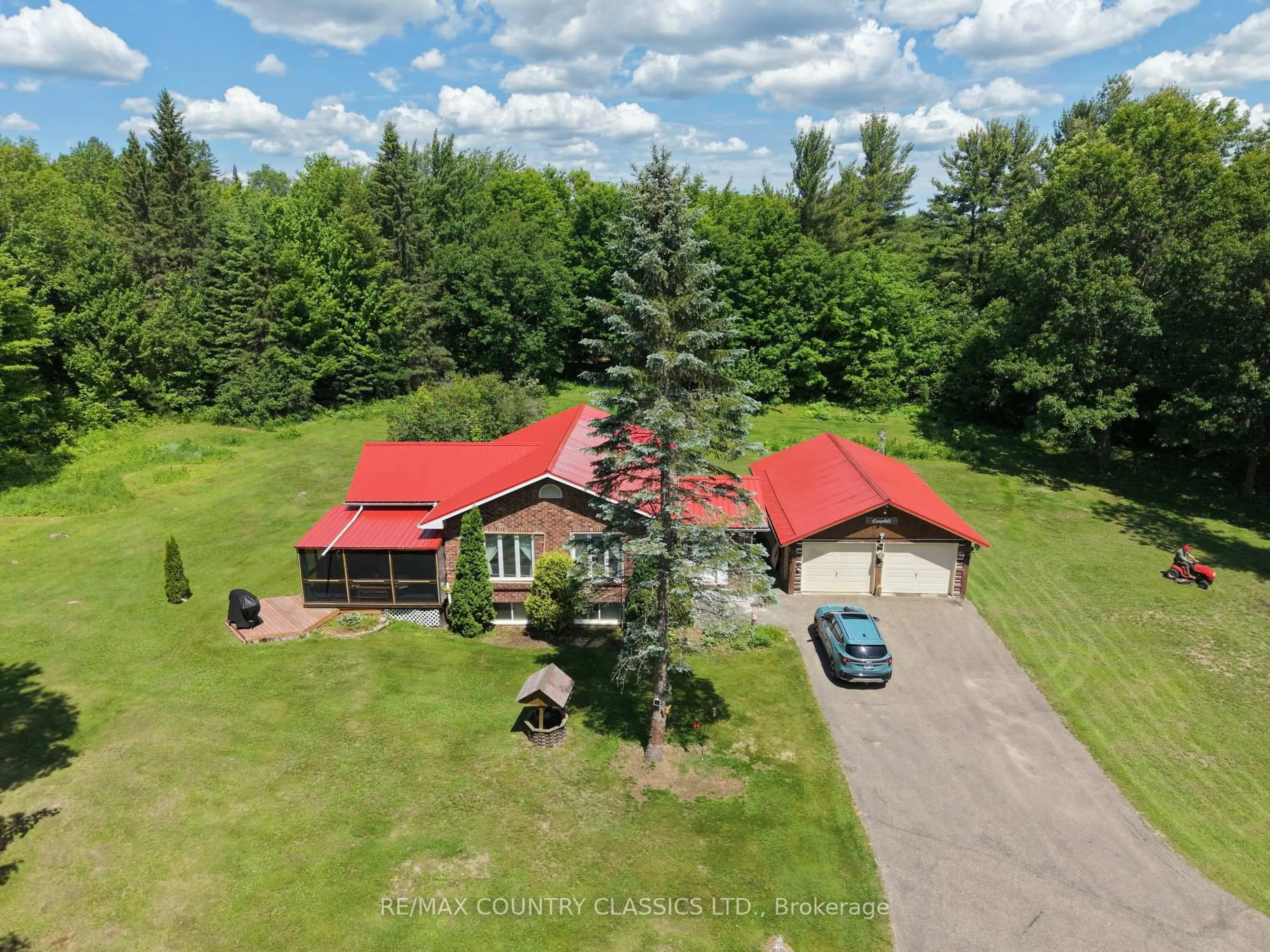 A pic from outside/outdoor area/front of a property/back of a property/a pic from drone, unknown for 4379 Highway No. 523 Highway, South Algonquin Ontario K0J 2C0