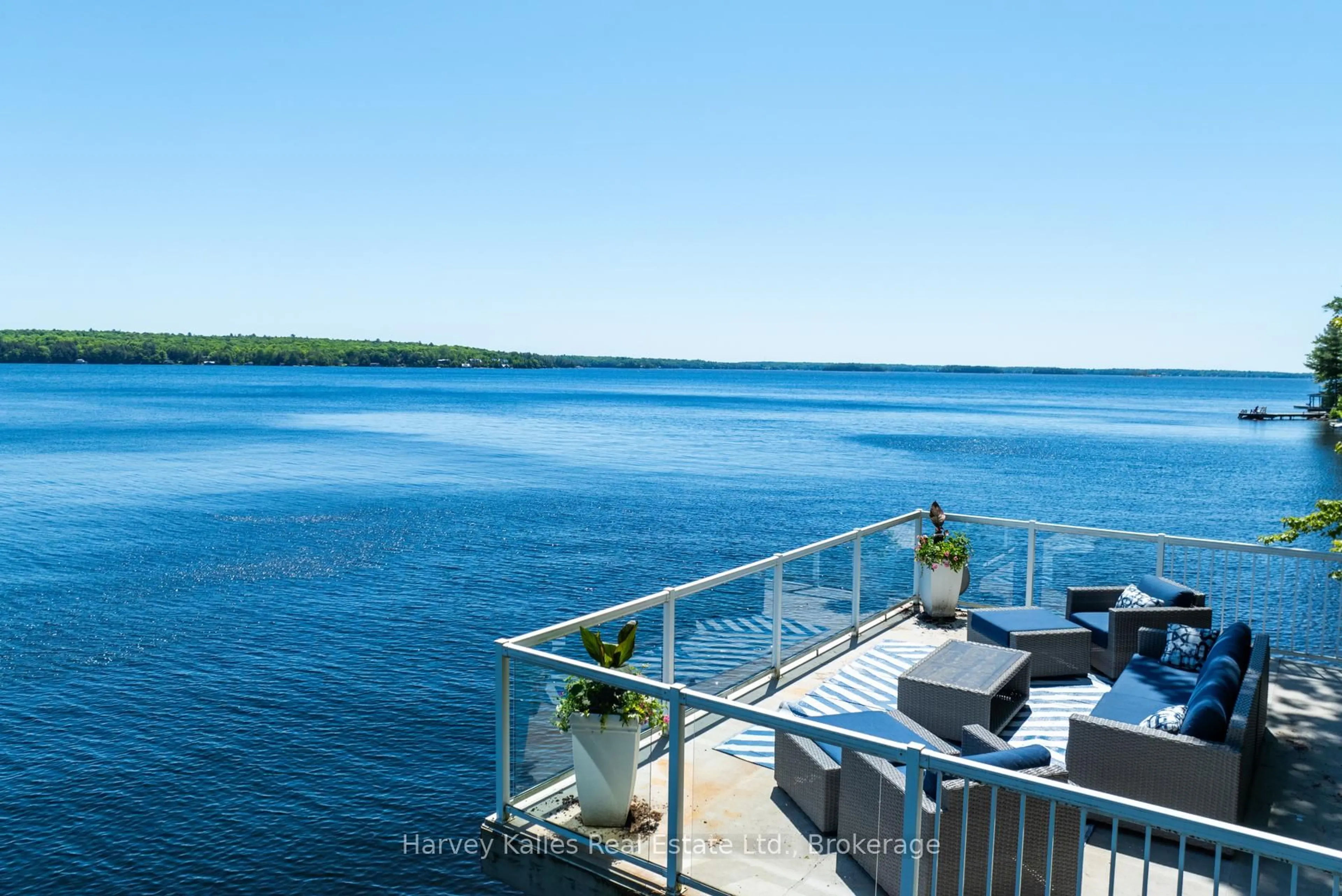 Patio, water/lake/river/ocean view for 1043 Muskoka Crescent Rd, Bracebridge Ontario P1L 1X2