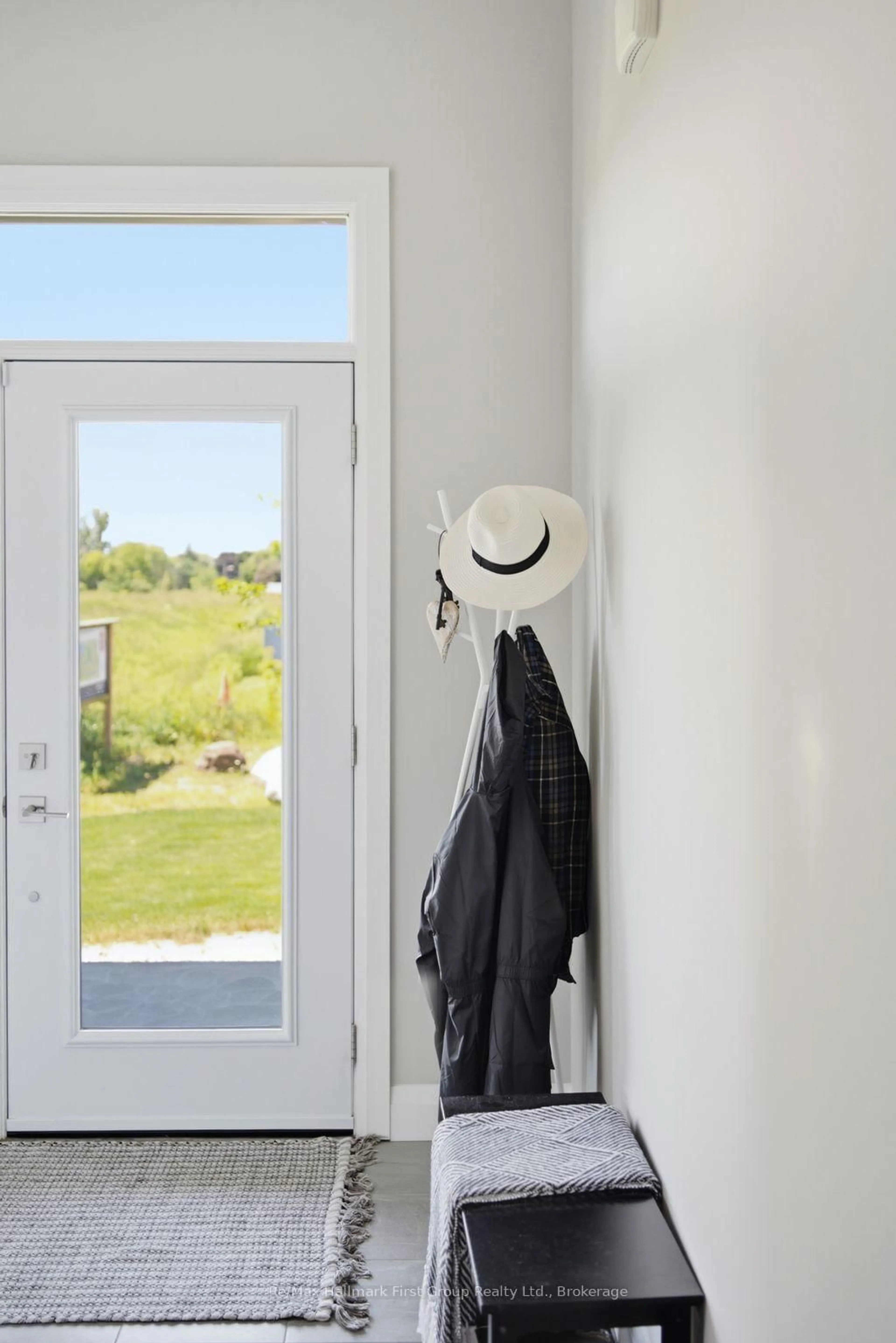 Indoor entryway for 73 Prairie Run Rd, Cramahe Ontario K0K 1S0