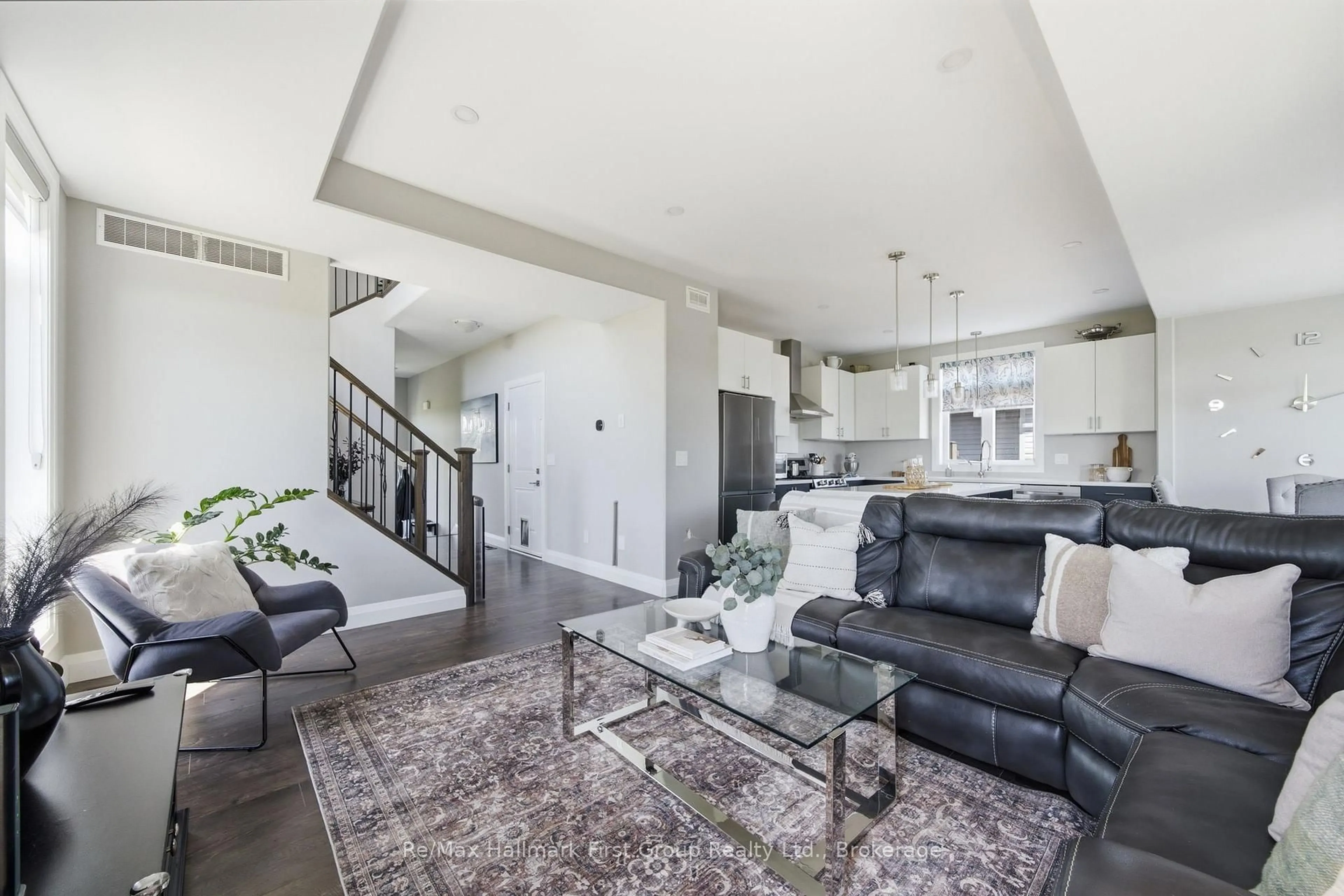 Living room with furniture, unknown for 73 Prairie Run Rd, Cramahe Ontario K0K 1S0