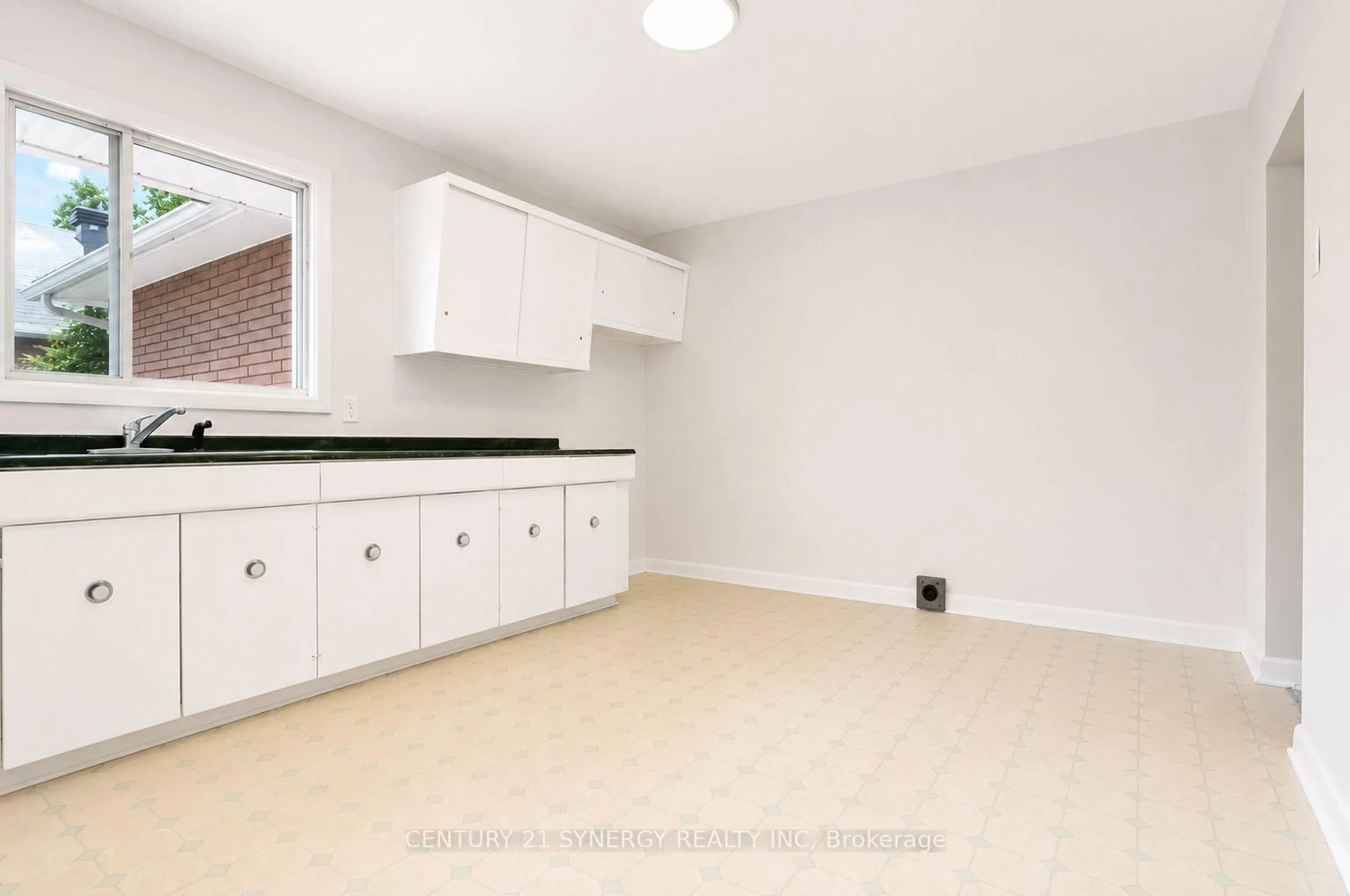 Unknown for 1308 Erindale Dr, Ottawa Ontario K2C 2G4
