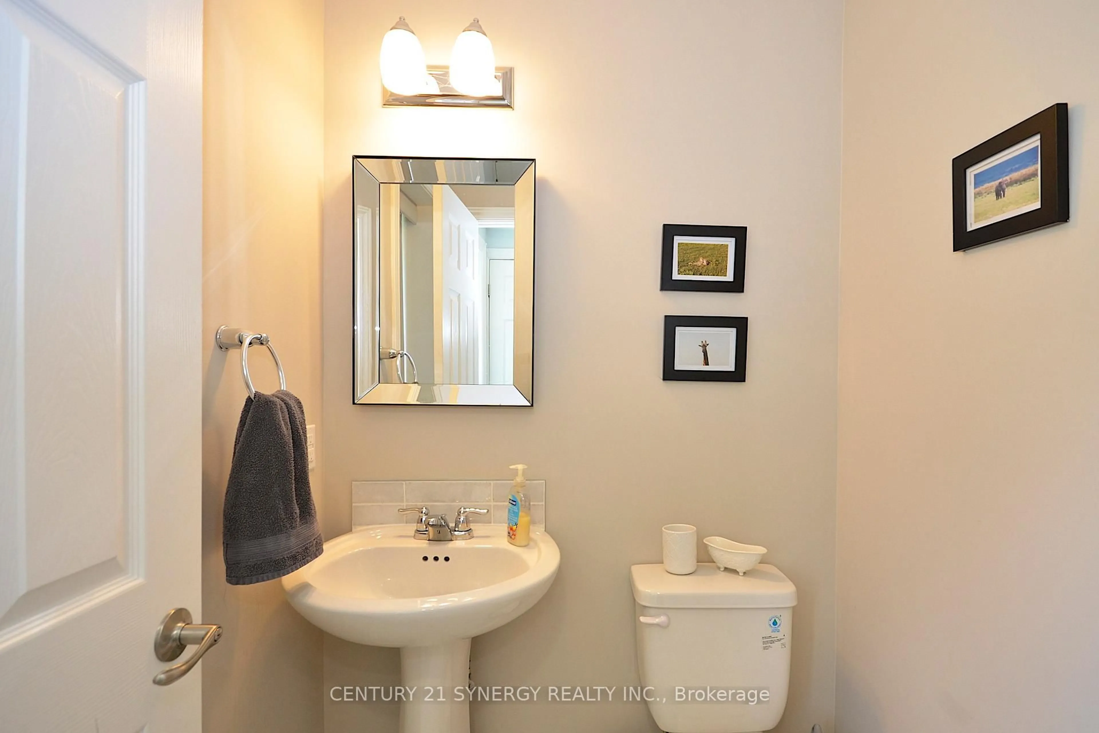 Standard bathroom, ceramic/tile floor for 114 Unity Pl, Ottawa Ontario K2S 2Y8