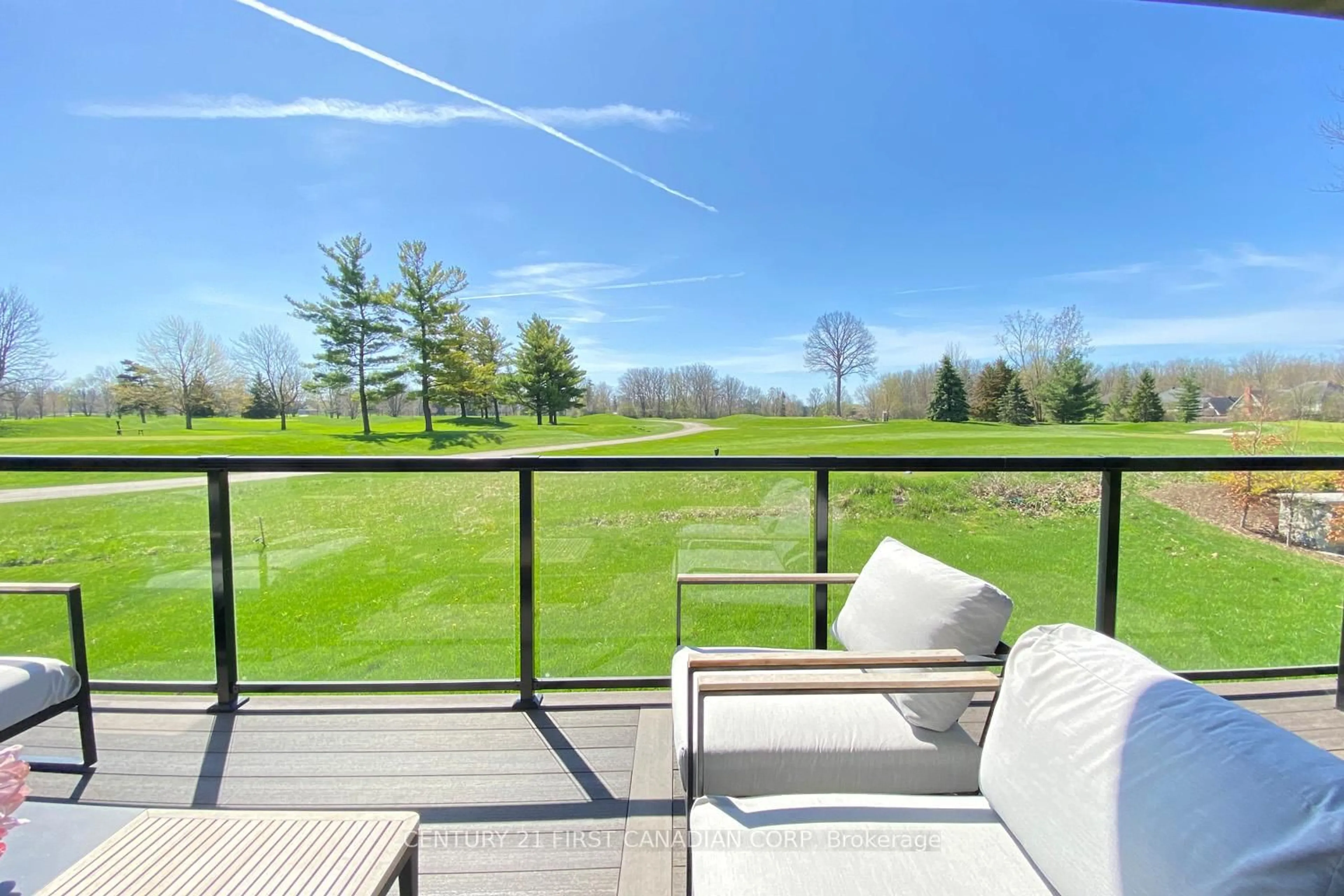Patio, water/lake/river/ocean view for 53 EDWIN Dr, London South Ontario N6C 0A9