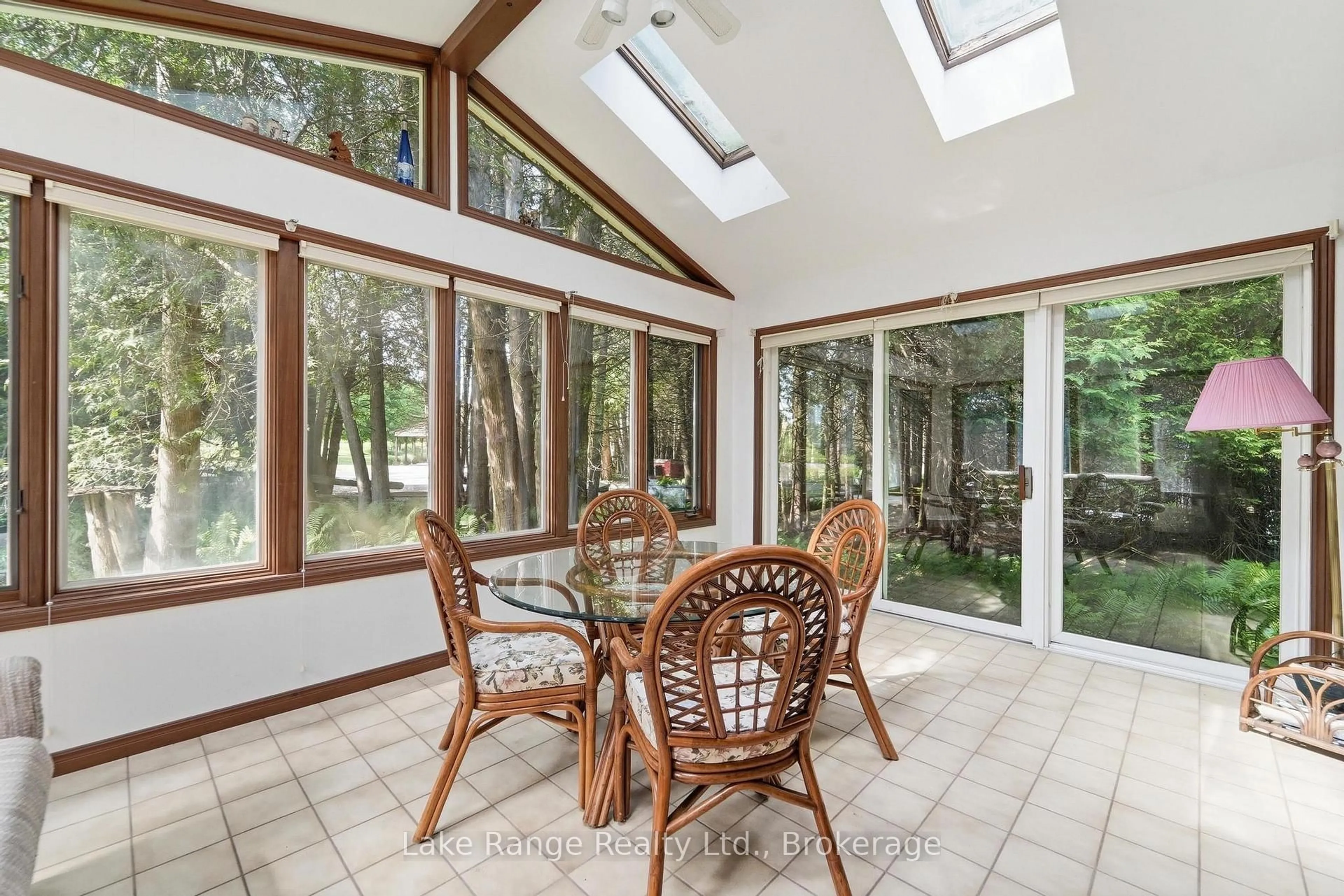 Dining room, ceramic/tile floor for 86709 Harper Line, Ashfield-Colborne-Wawanosh Ontario N0G 2H0